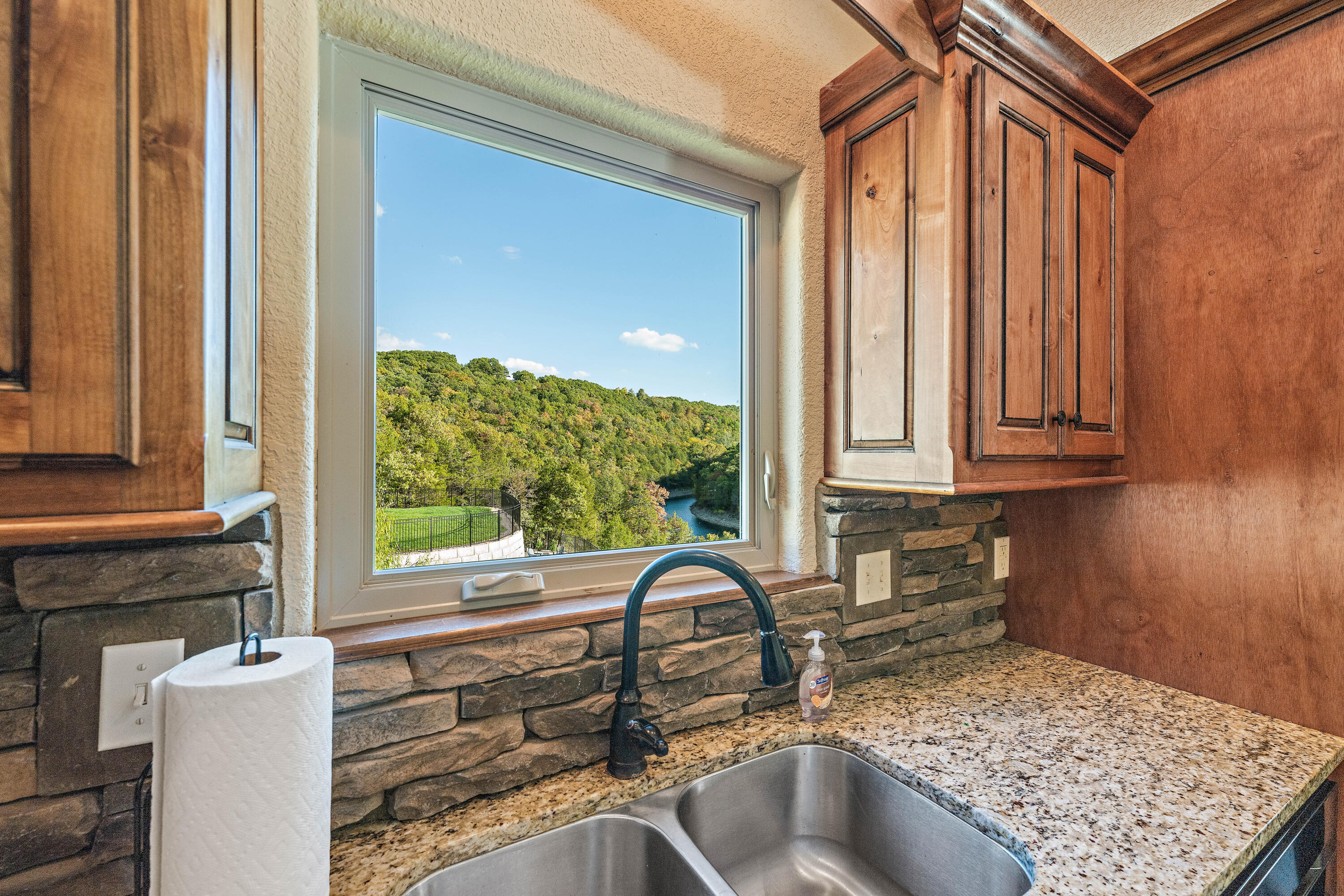Pinnacle Shores - Residential