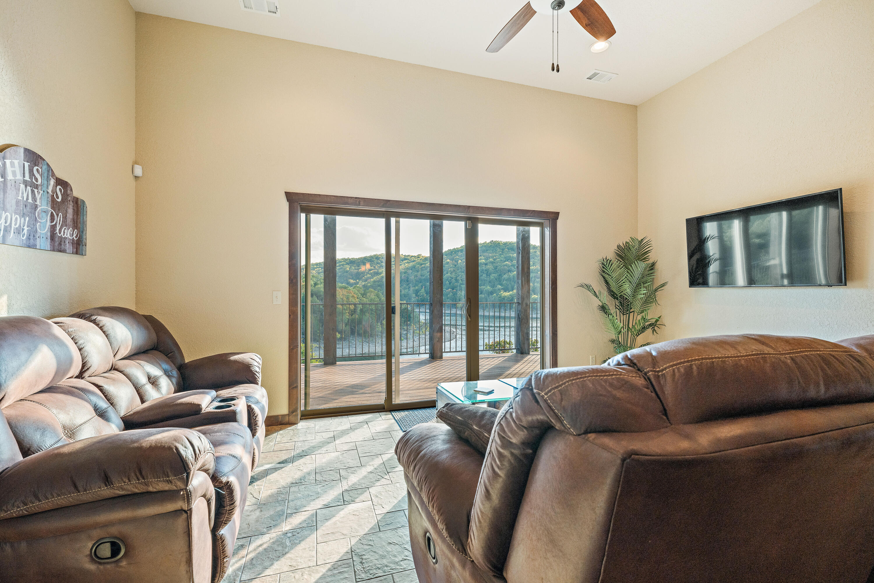 Pinnacle Shores - Residential