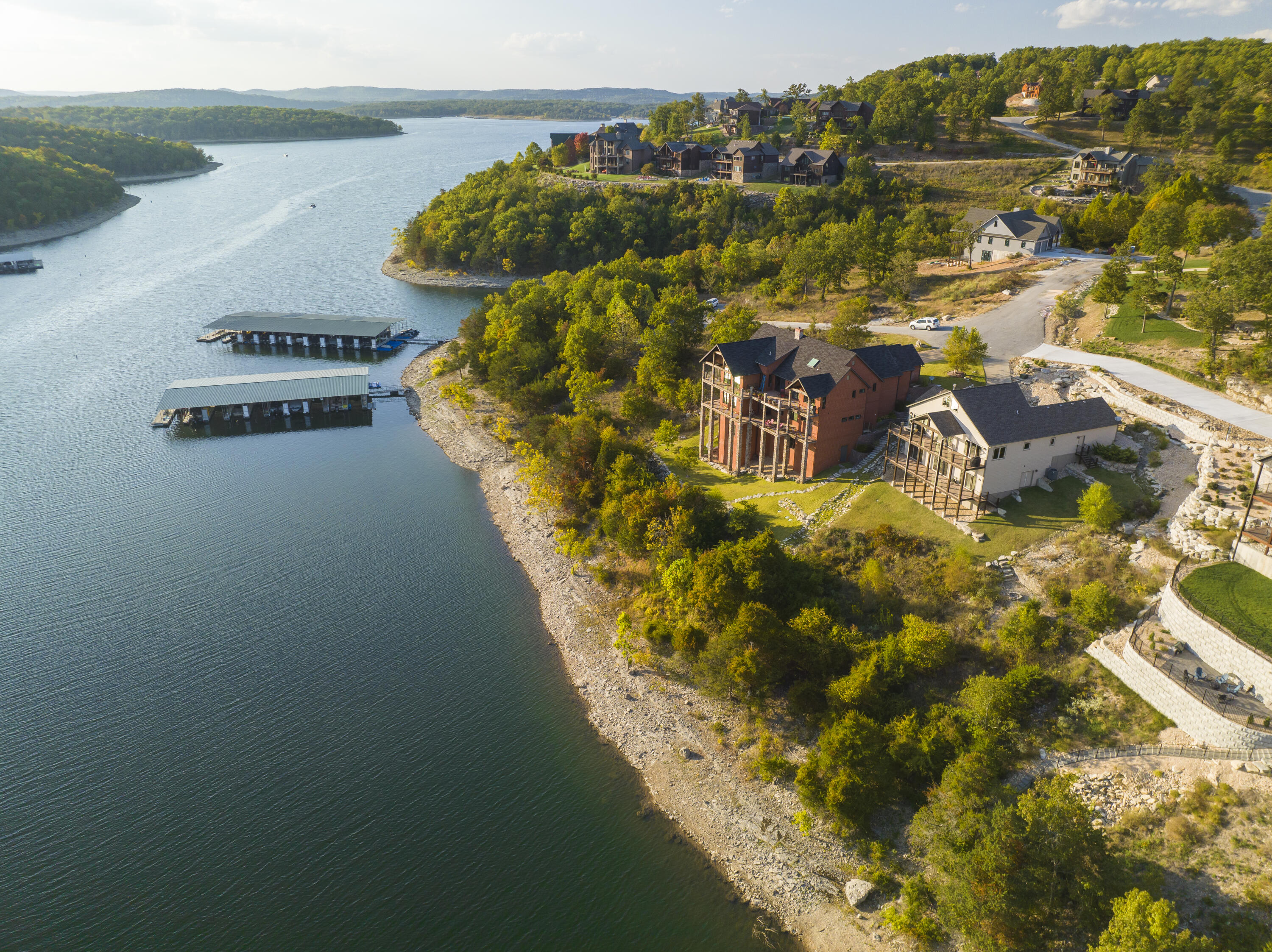 Pinnacle Shores - Residential