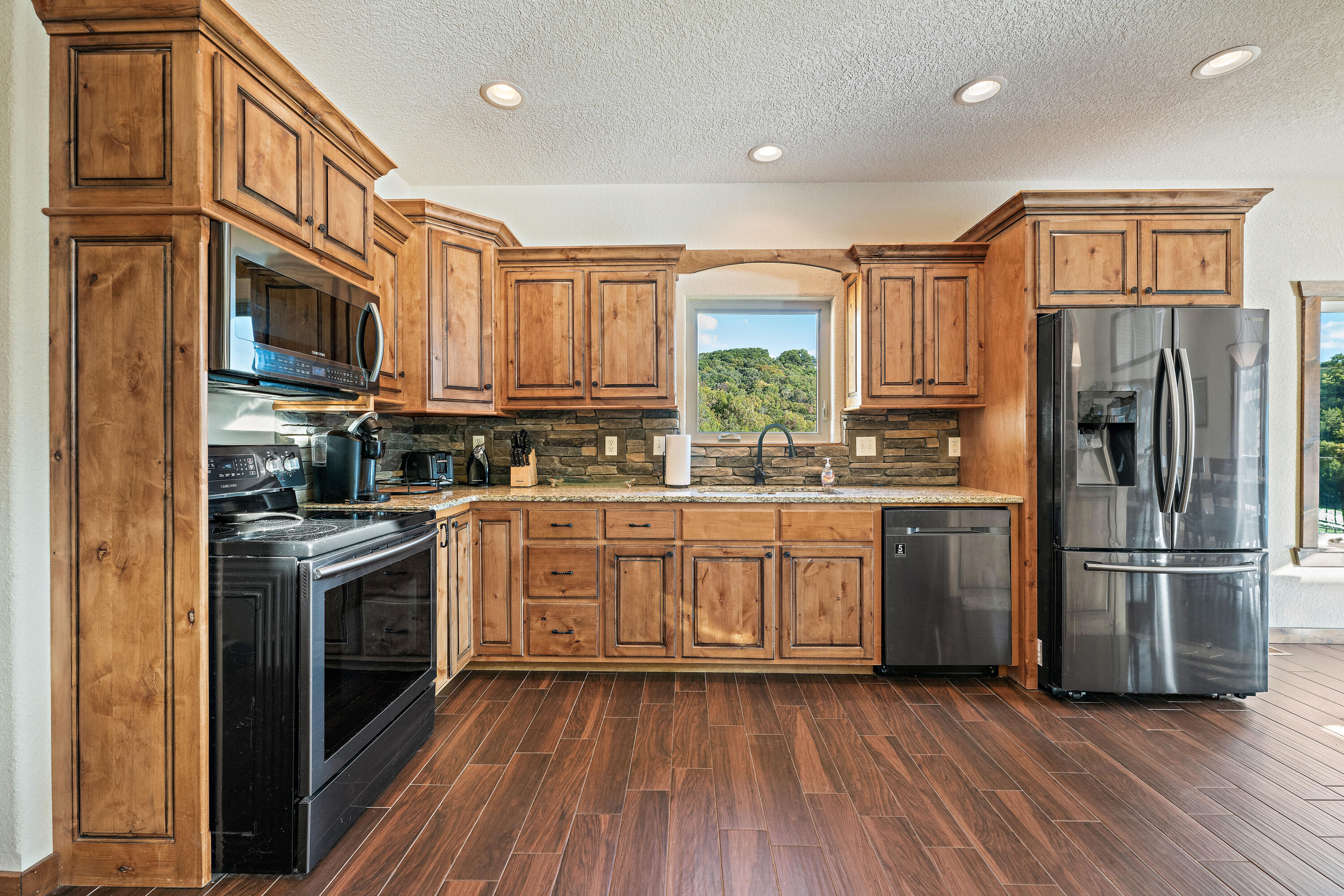 Pinnacle Shores - Residential