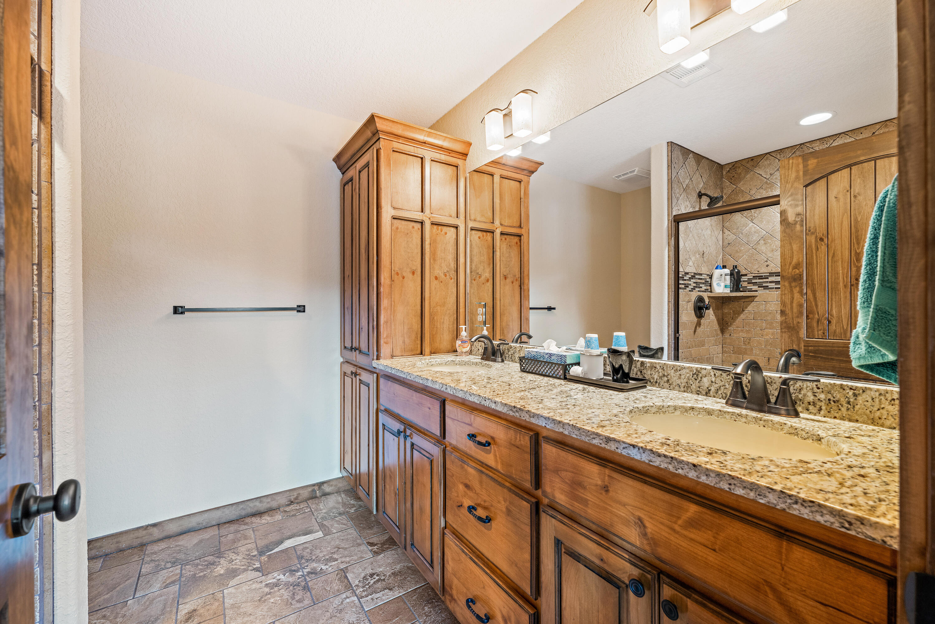 Pinnacle Shores - Residential