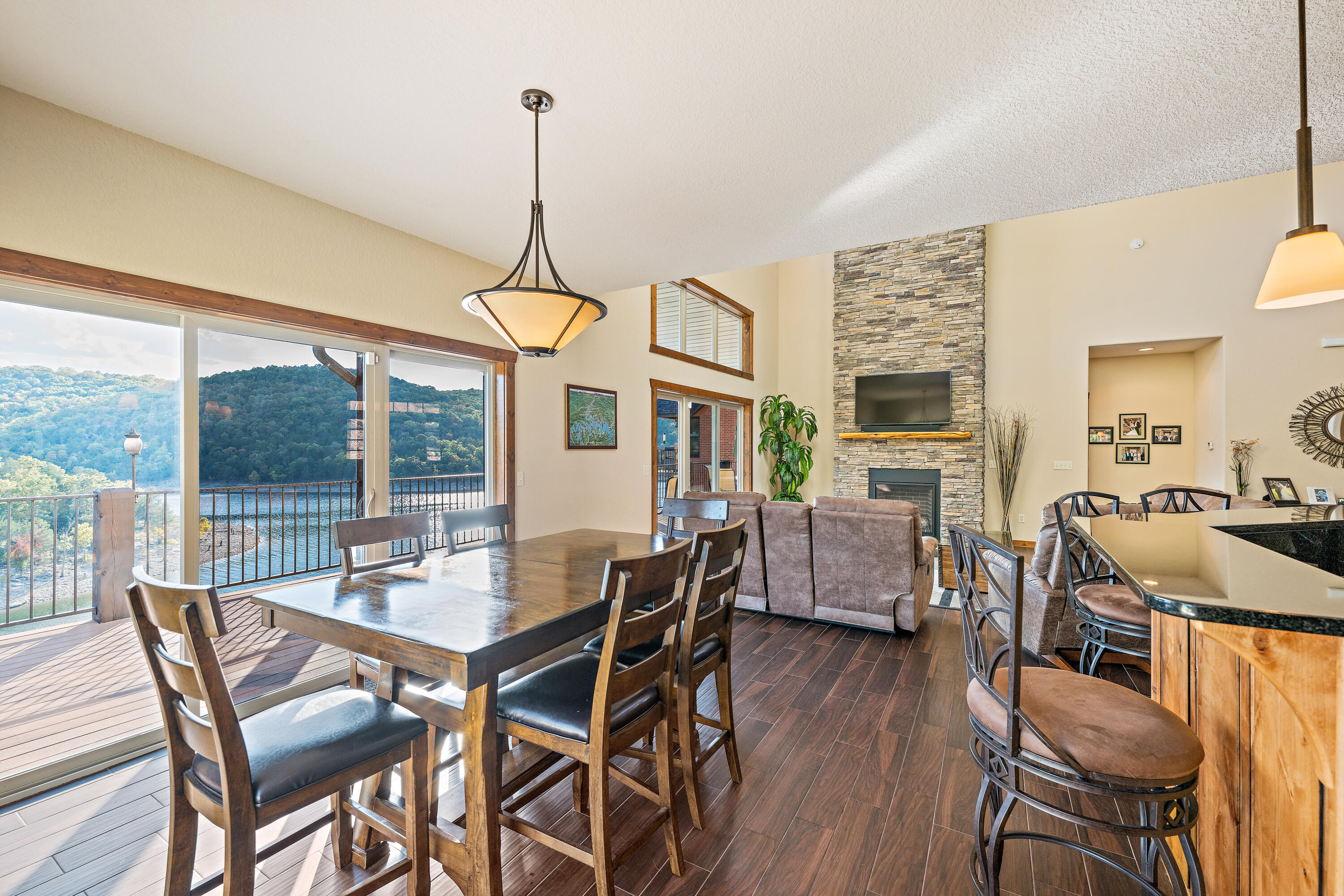 Pinnacle Shores - Residential