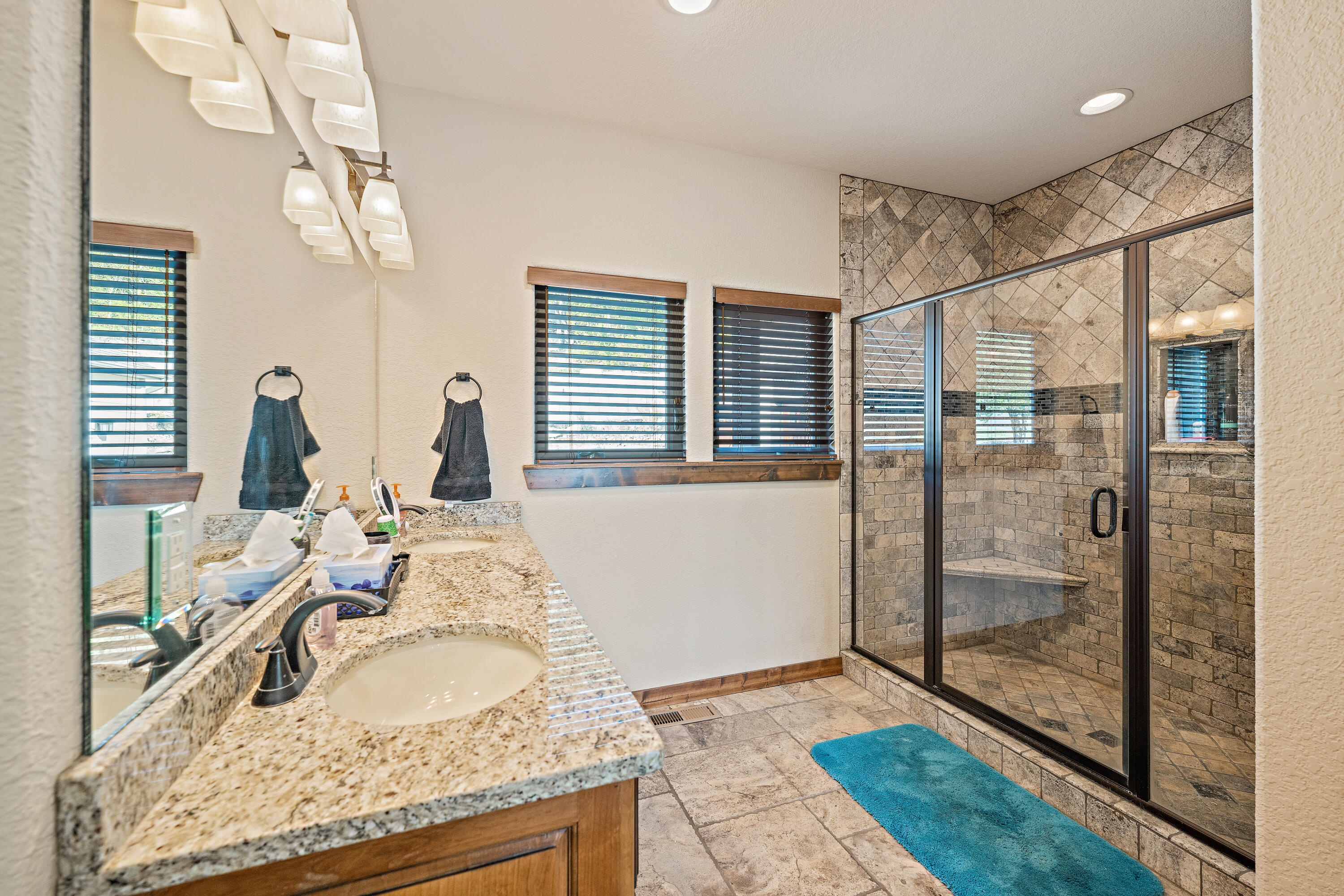 Pinnacle Shores - Residential