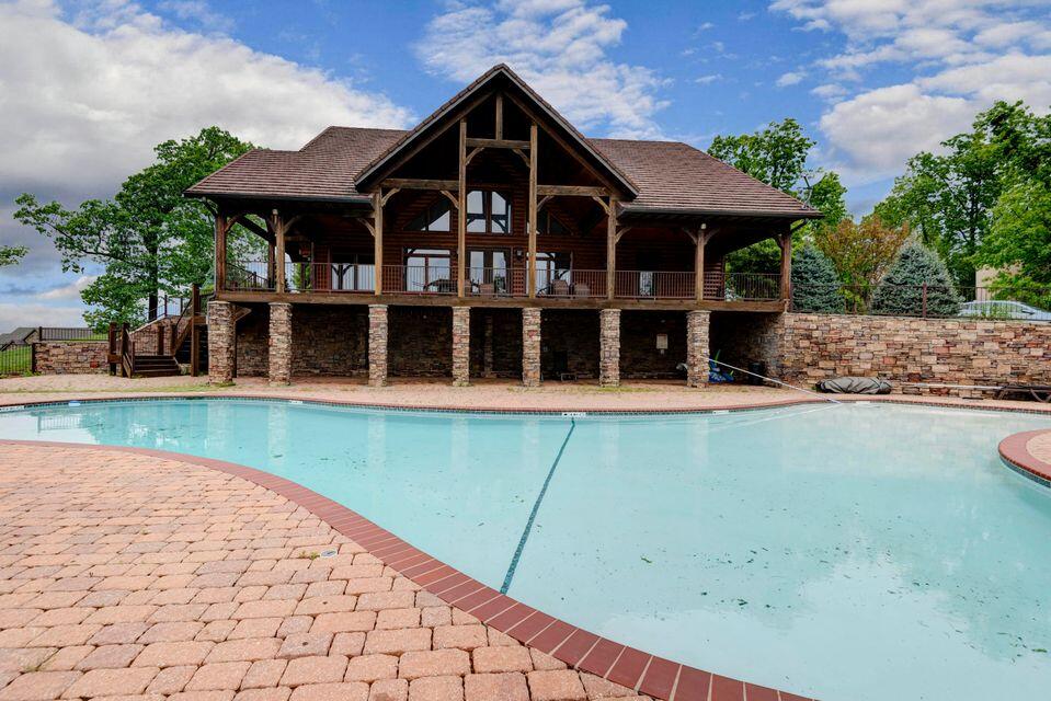 Pinnacle Shores - Residential
