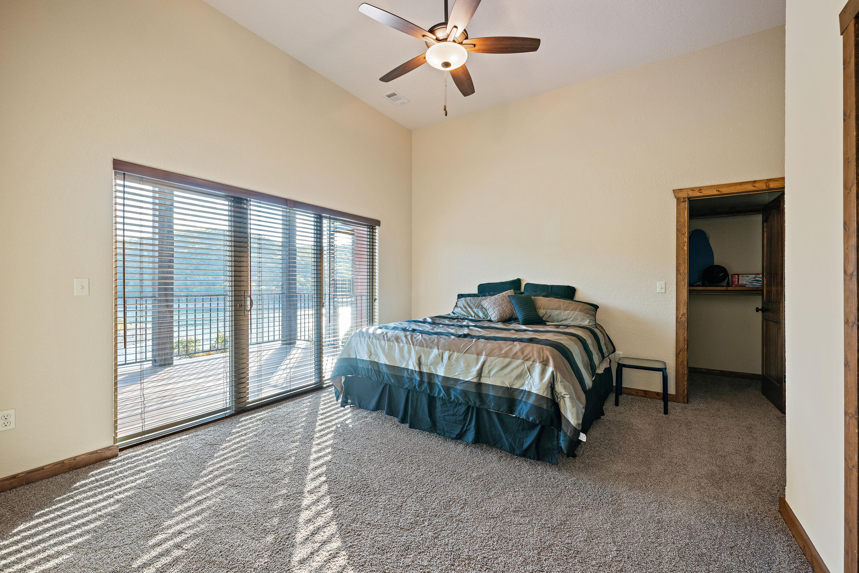 Pinnacle Shores - Residential