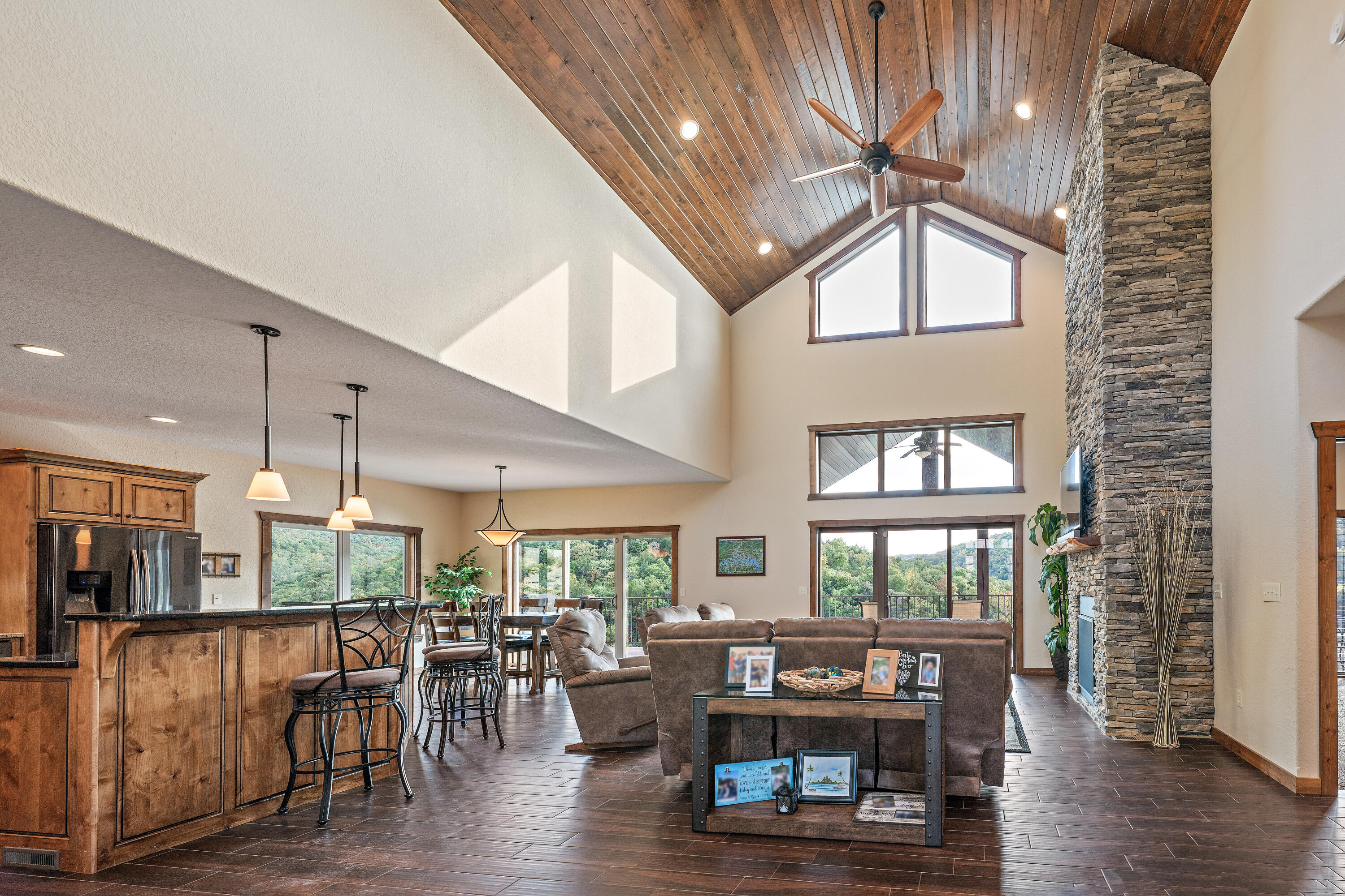 Pinnacle Shores - Residential