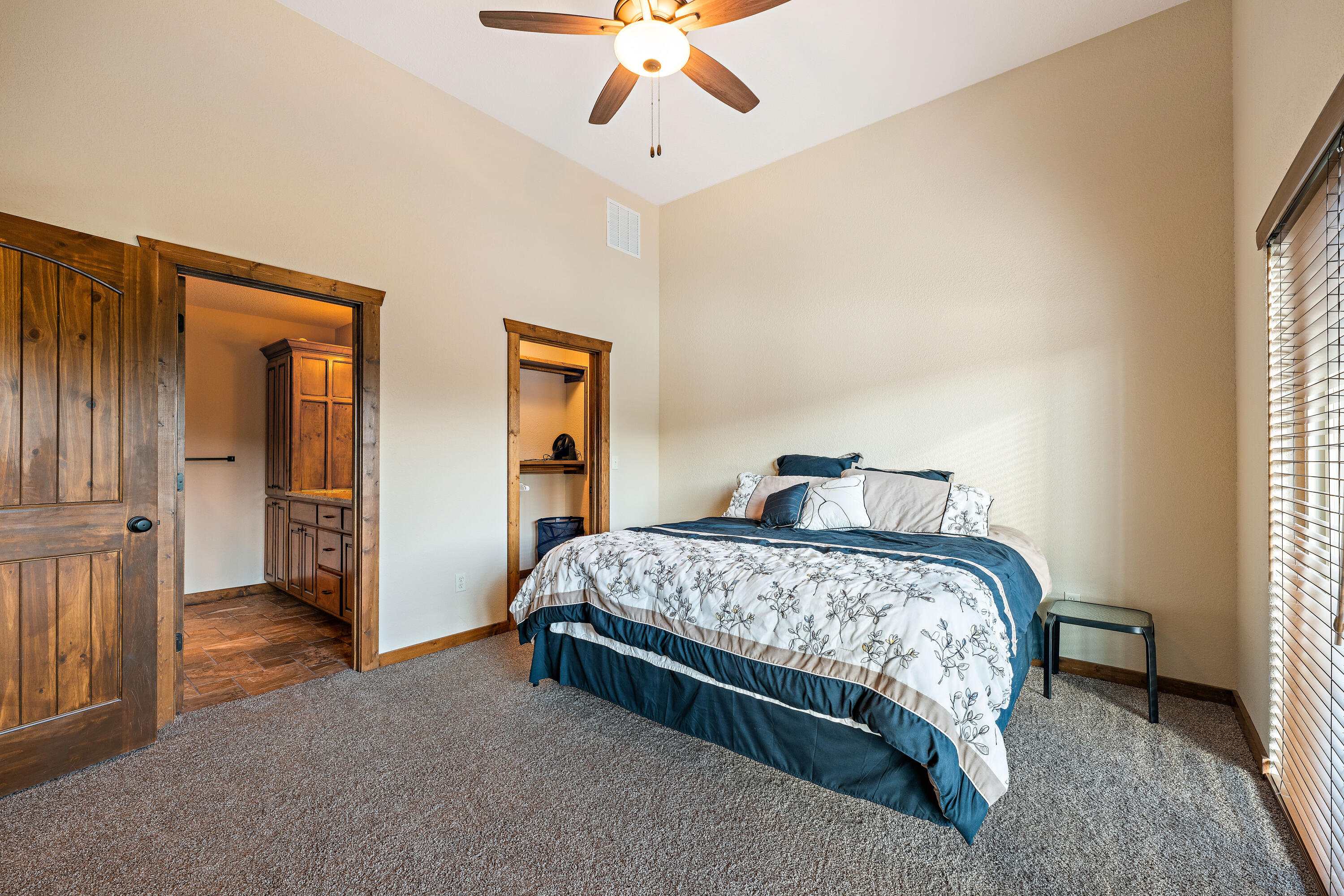 Pinnacle Shores - Residential