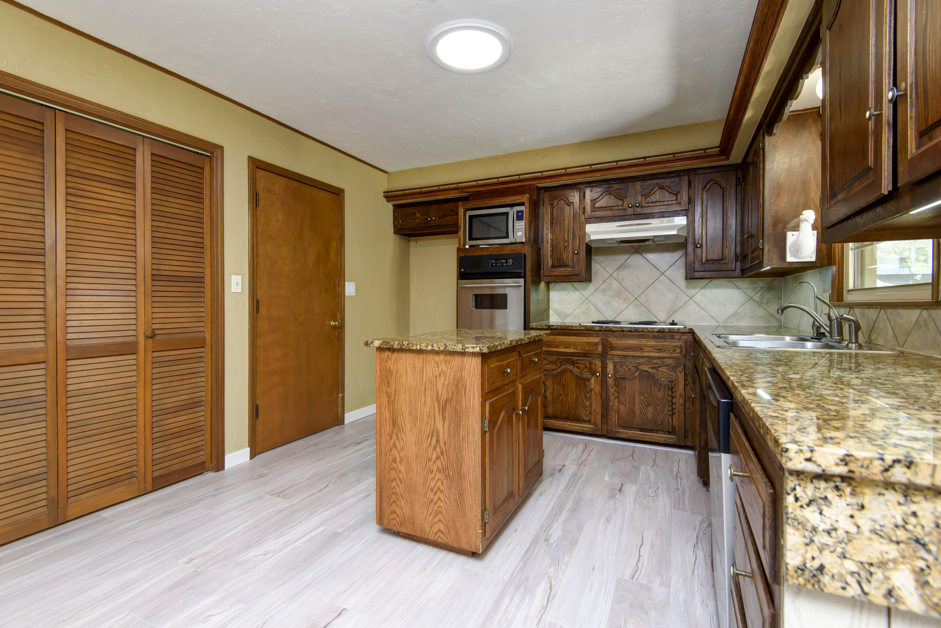 Oak Lawn Terrace - Residential