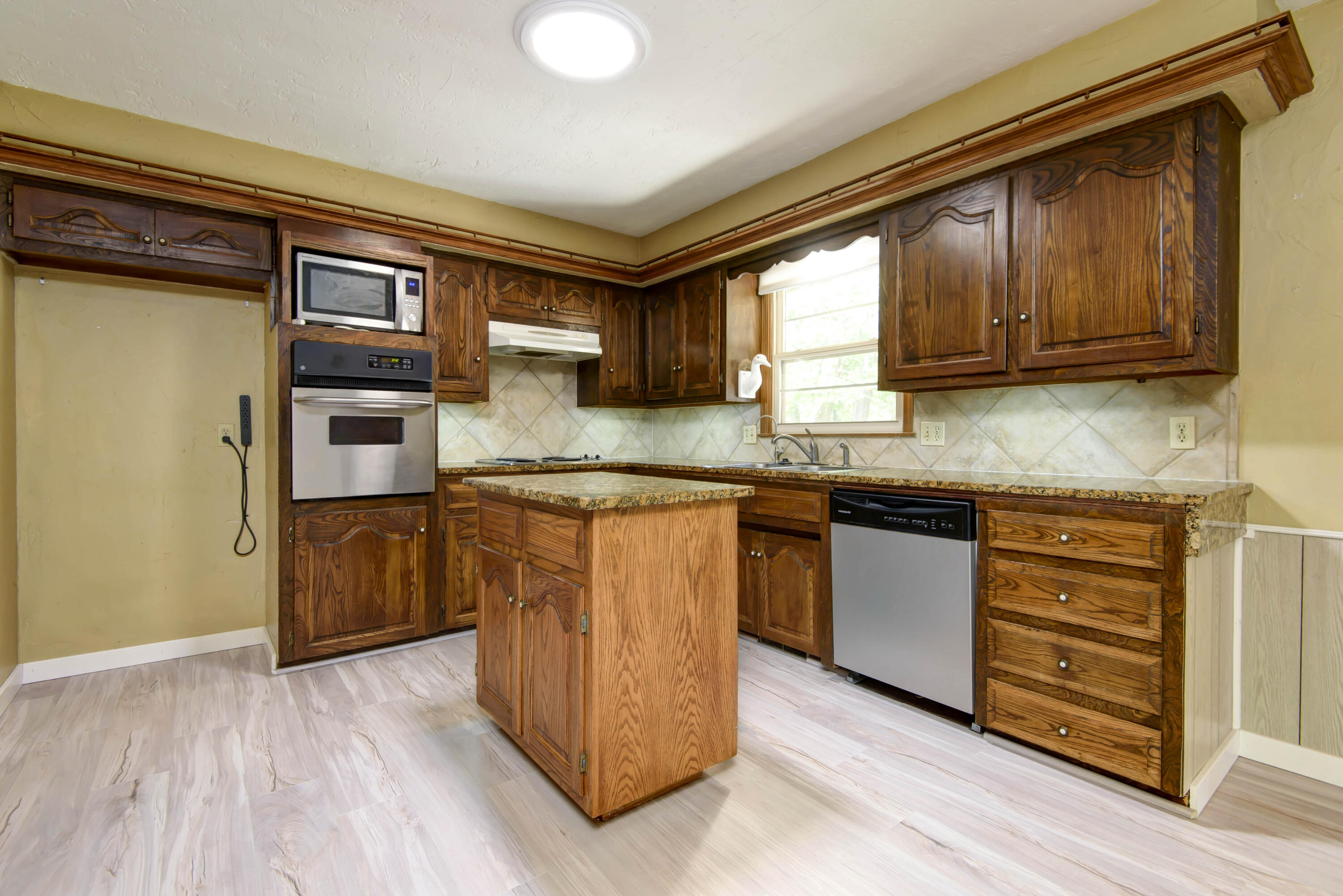 Oak Lawn Terrace - Residential