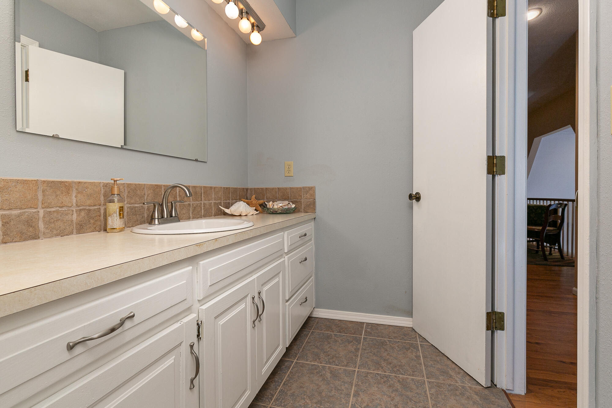 Town & Country Est - Residential