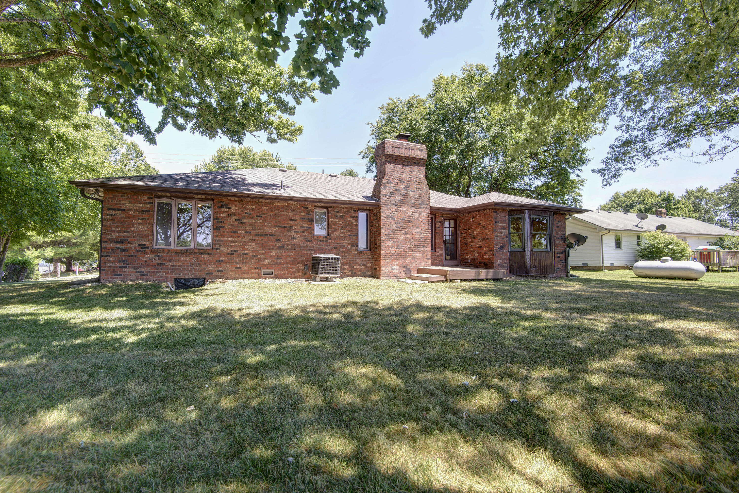 Double LL Est - Residential