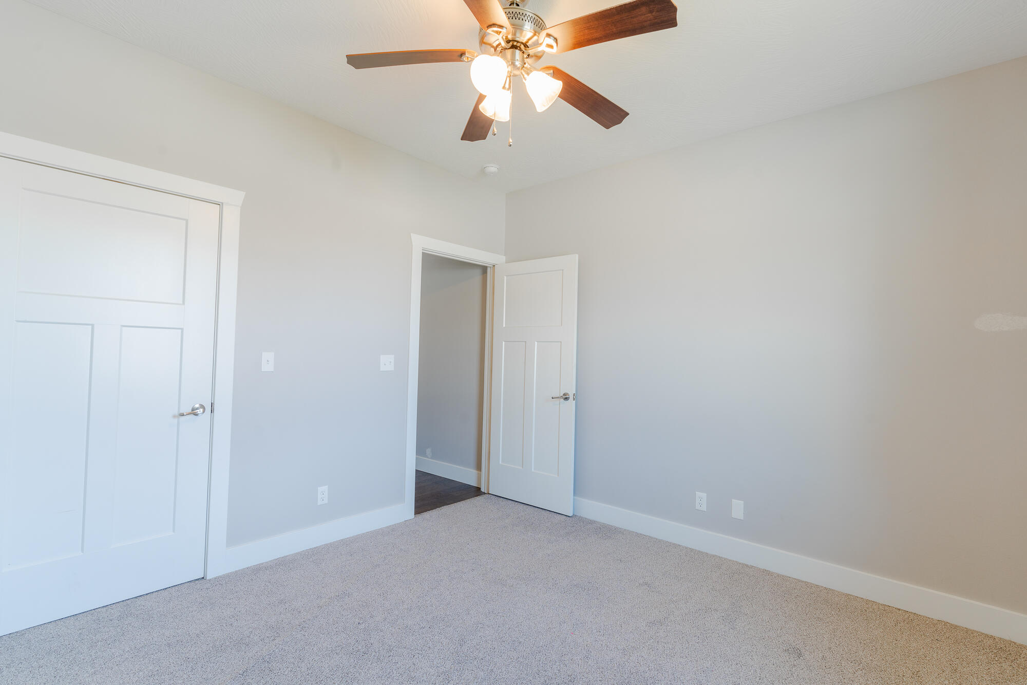 Lawrence-Not in List - Residential