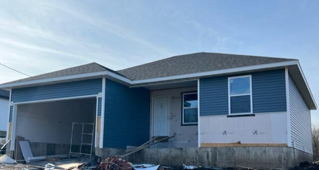 New Construction in Morrisville!! 3 bed, 2 bath, 2 car garage walking distance to the school.  Modern appliances, vinyl plank throughout, split floor plan and situated in a cul-de-sac. Don't miss this new construction home!!