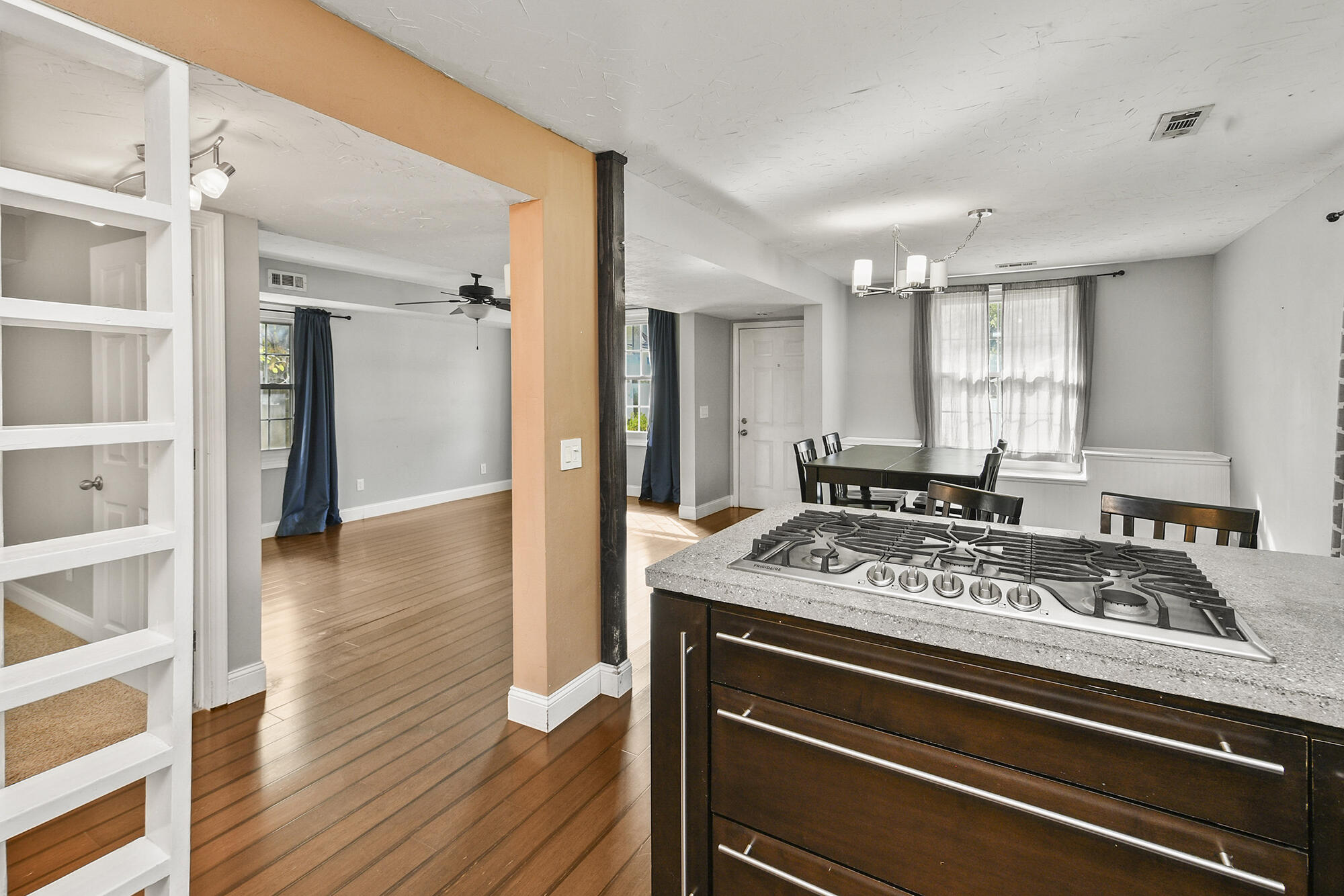 Pickwick Place - Residential
