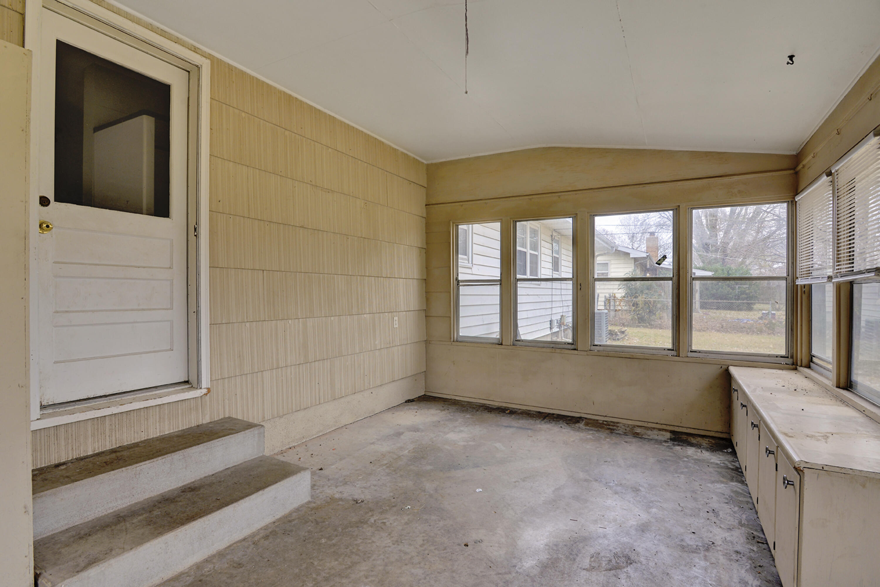 Country Club Terrace - Residential