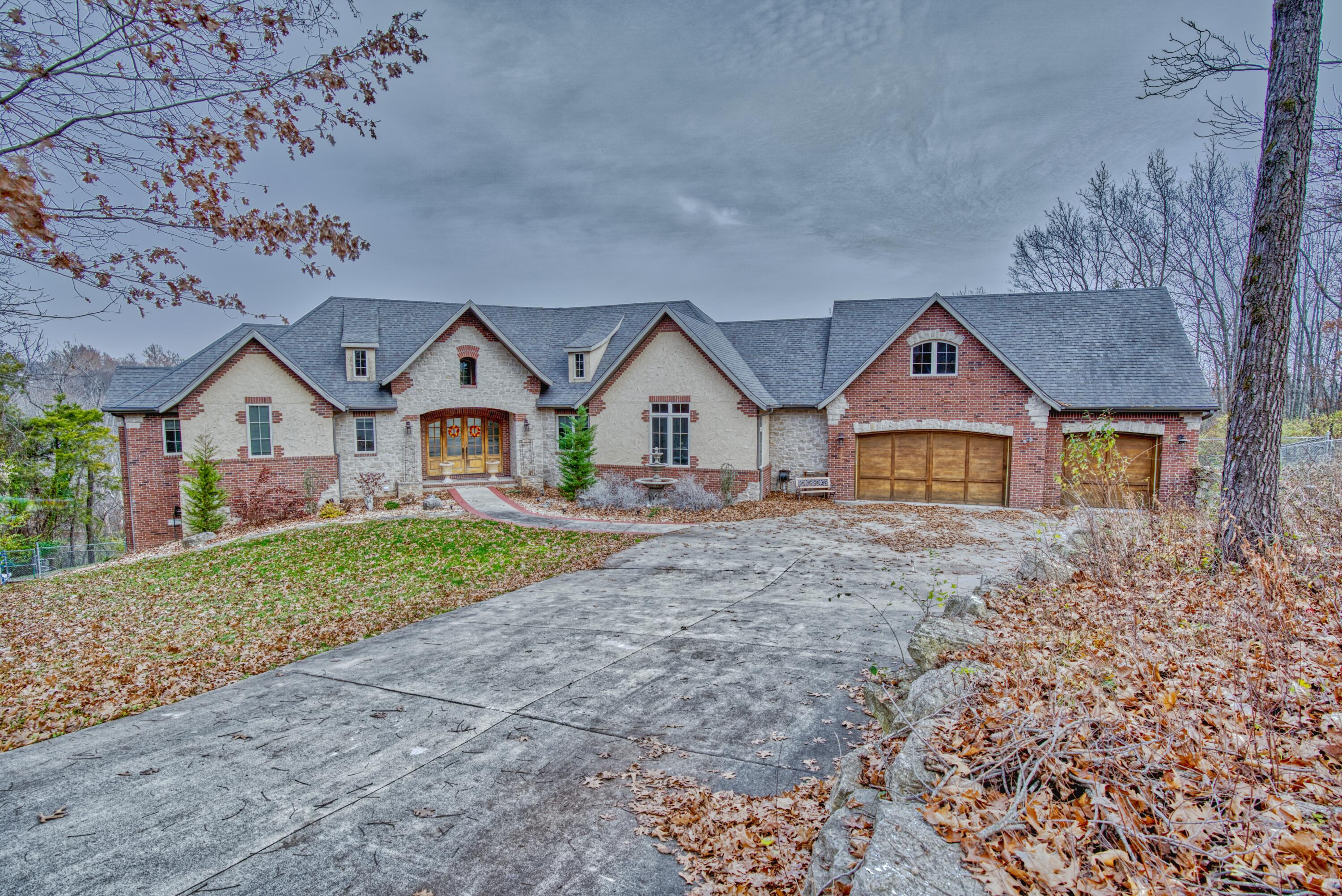Golden Oaks - Residential