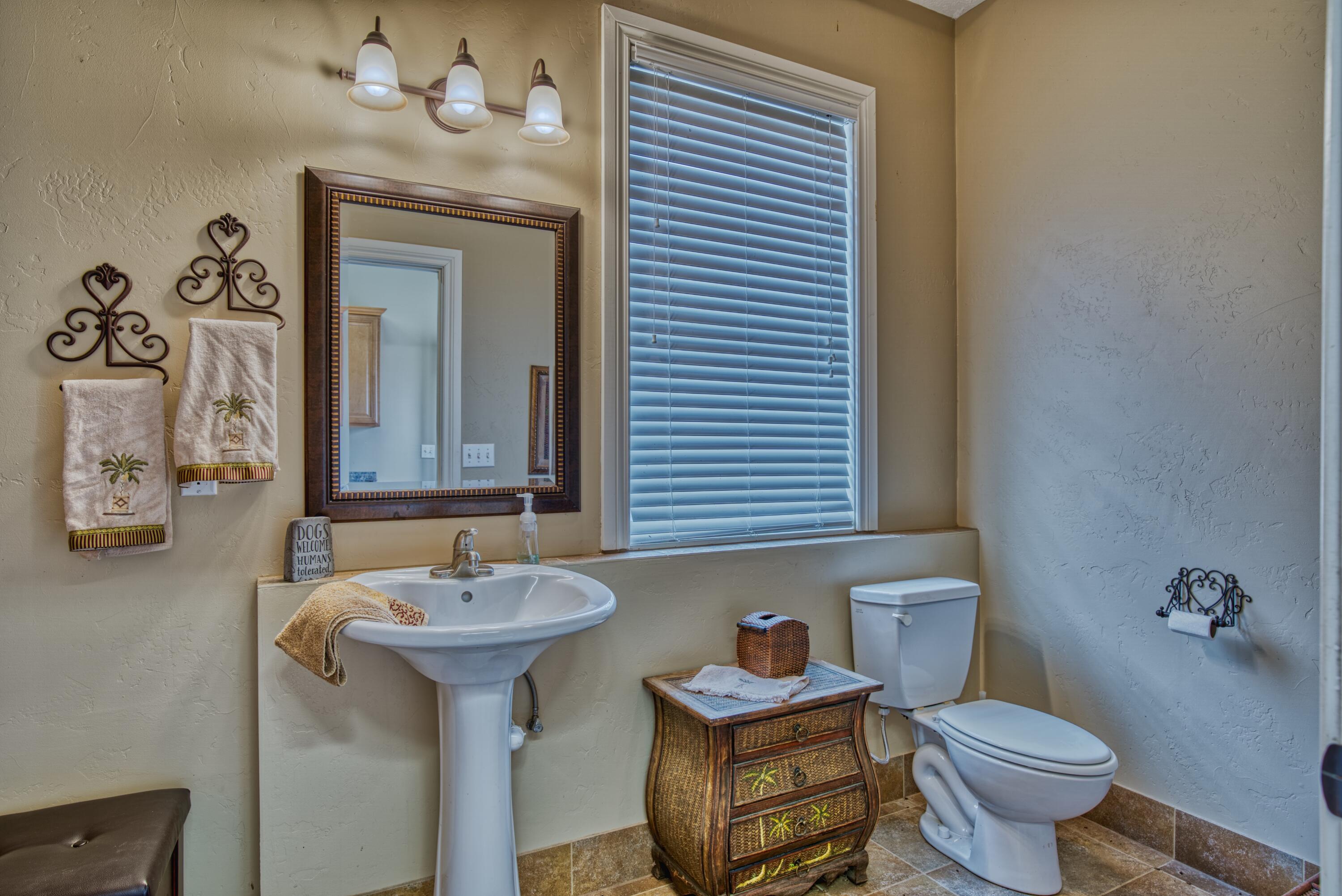 Golden Oaks - Residential