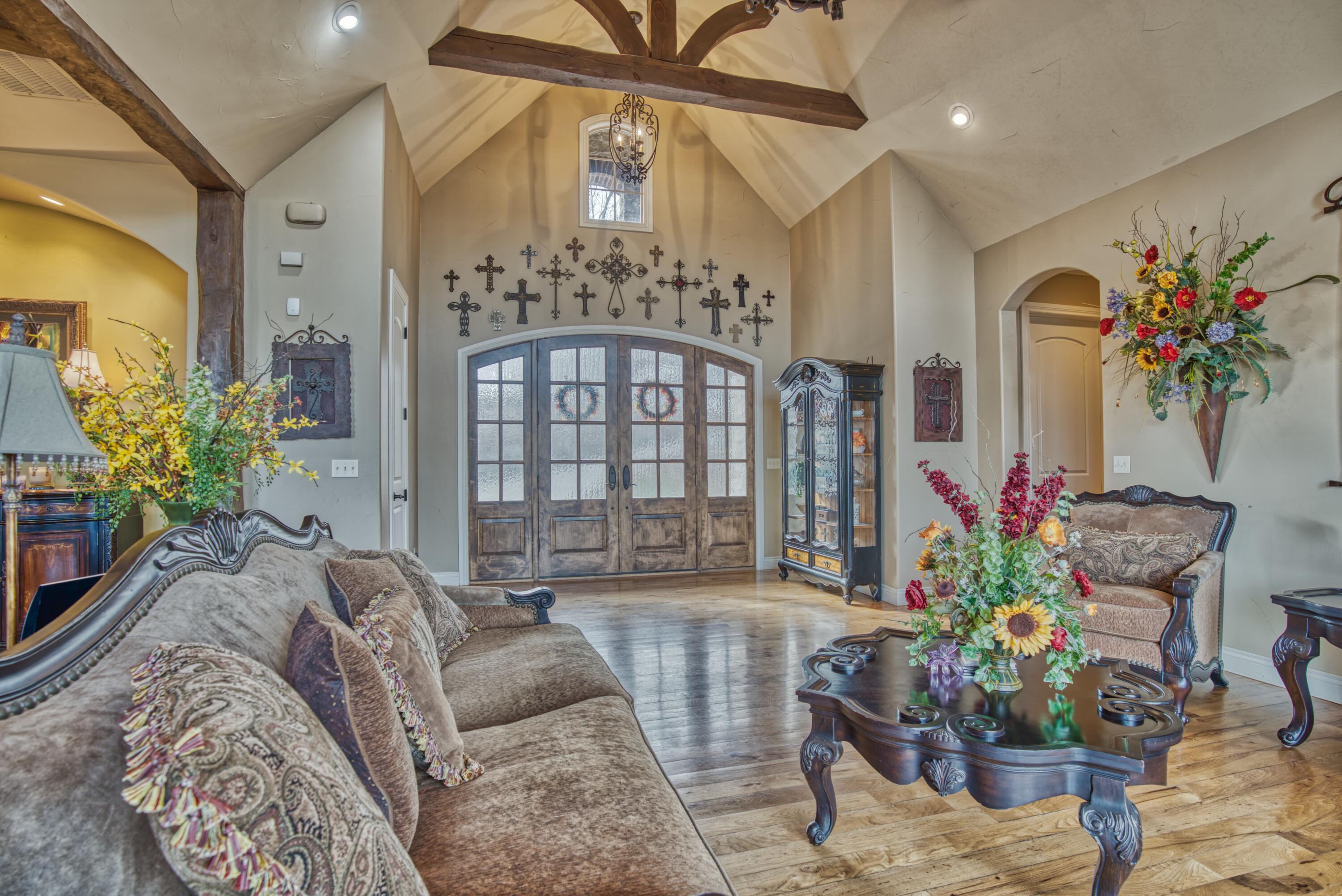 Golden Oaks - Residential