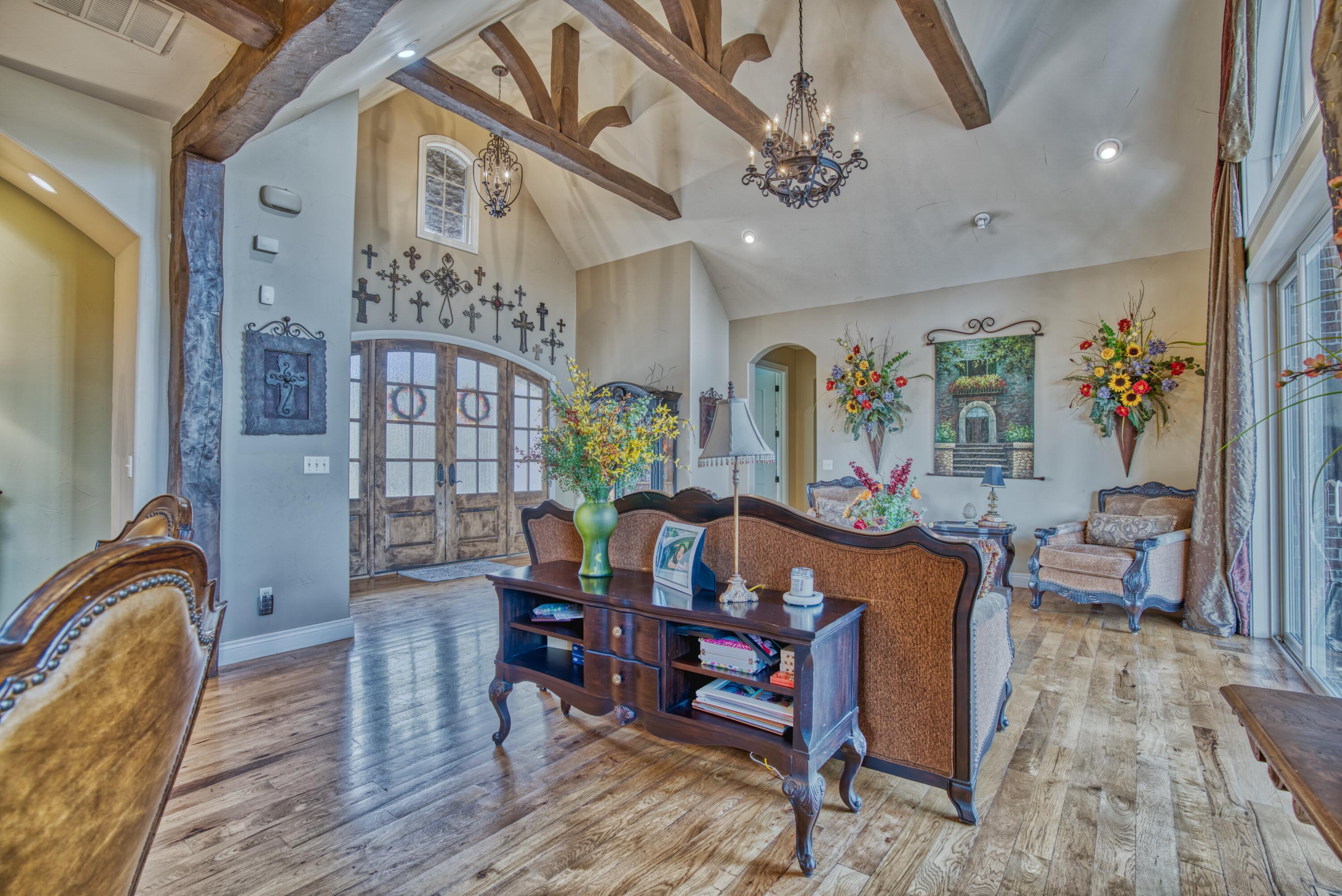 Golden Oaks - Residential