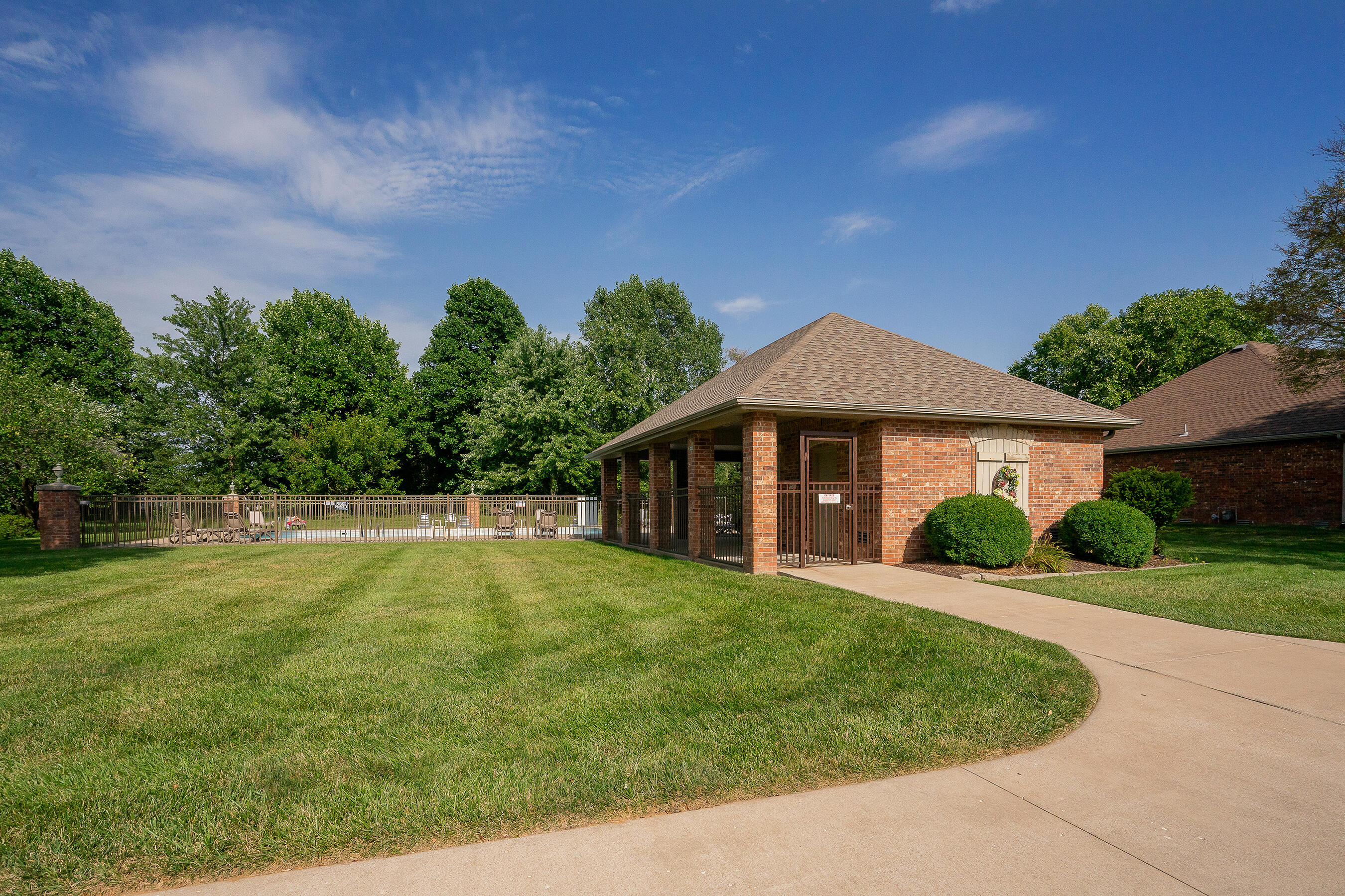 Parkmor Hts - Residential