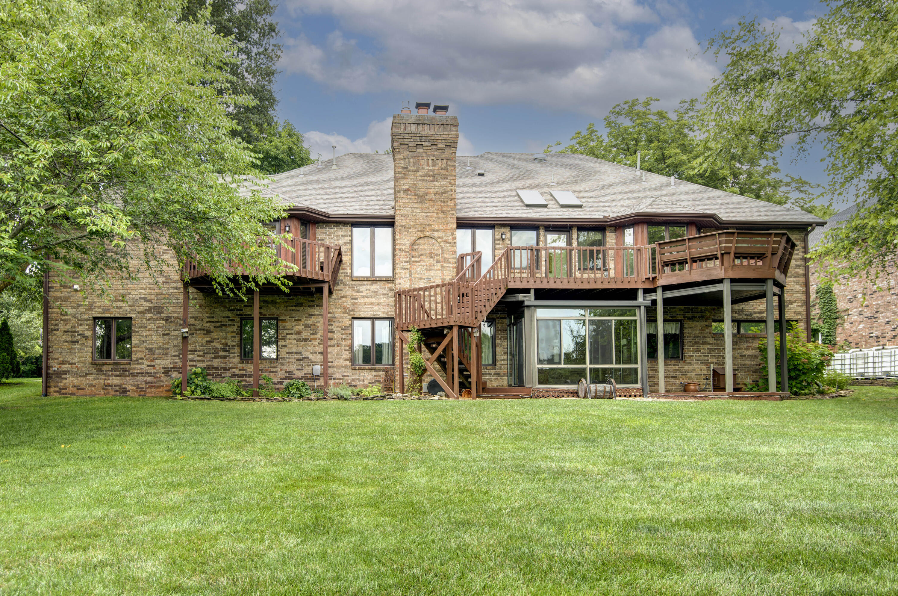 Allen Dale Est - Residential