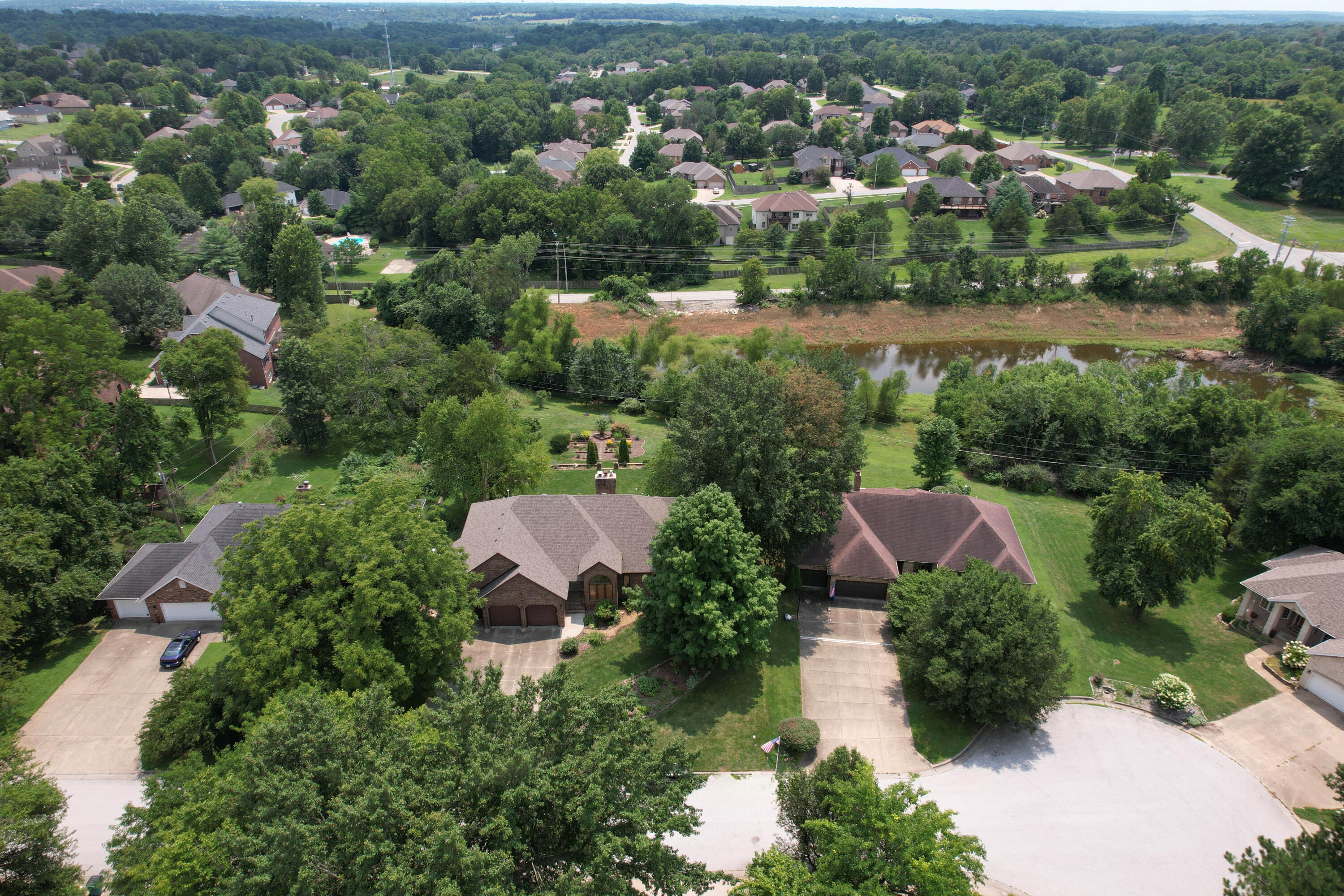 Allen Dale Est - Residential