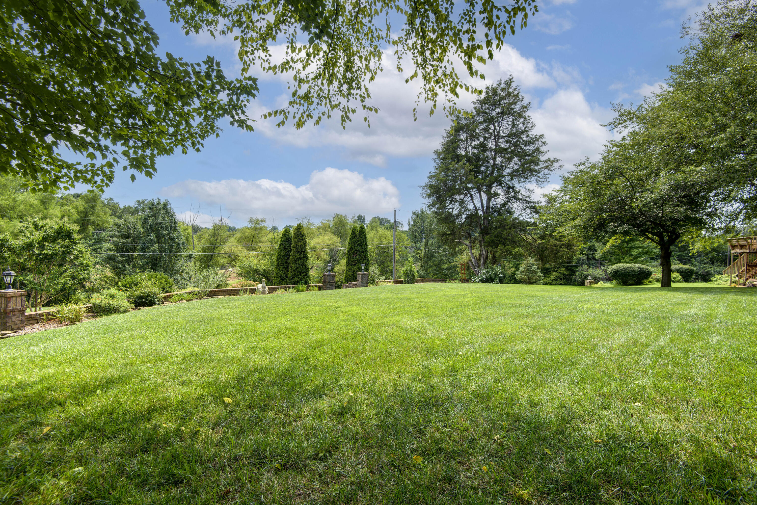 Allen Dale Est - Residential