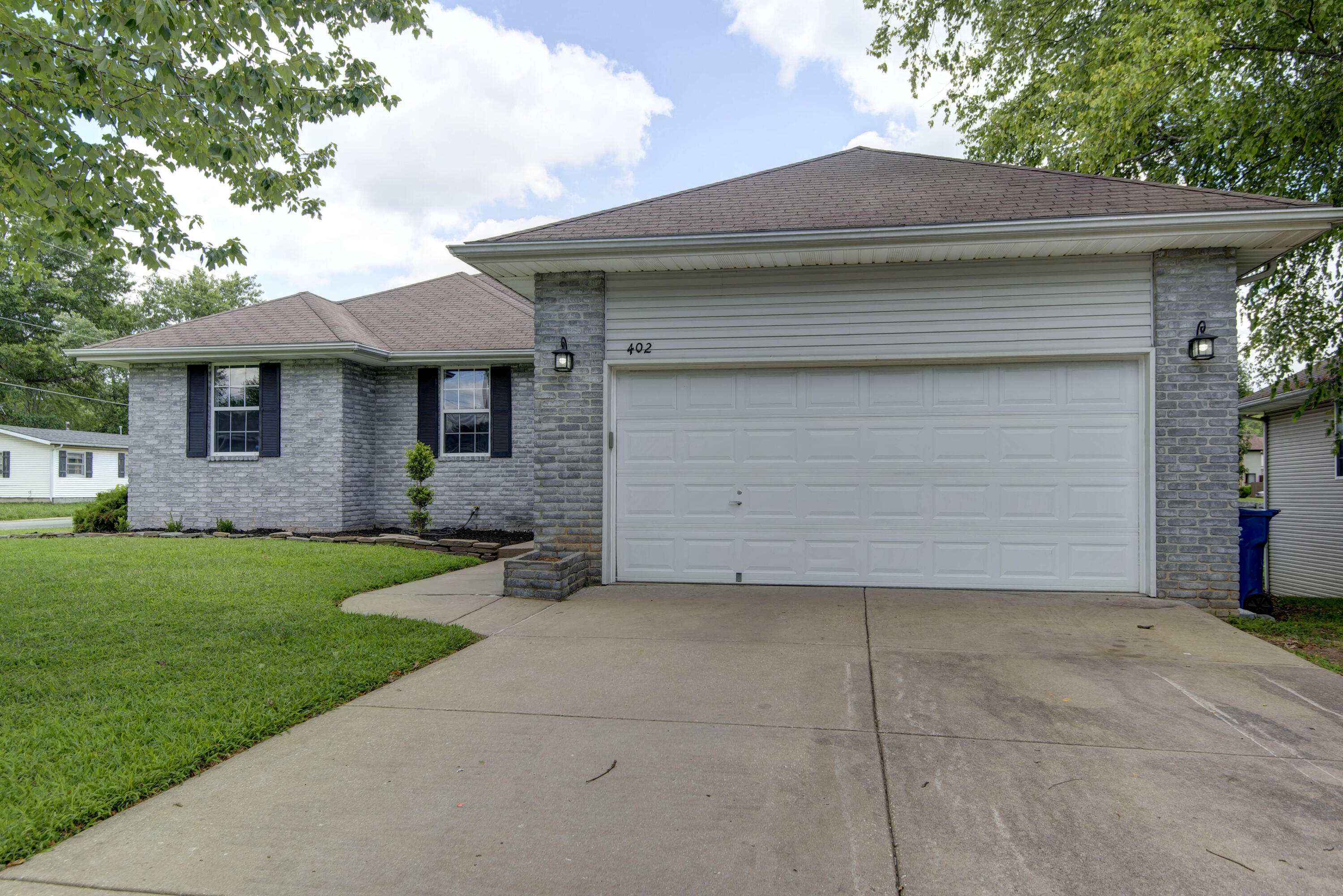 View Nixa, MO 65714 house
