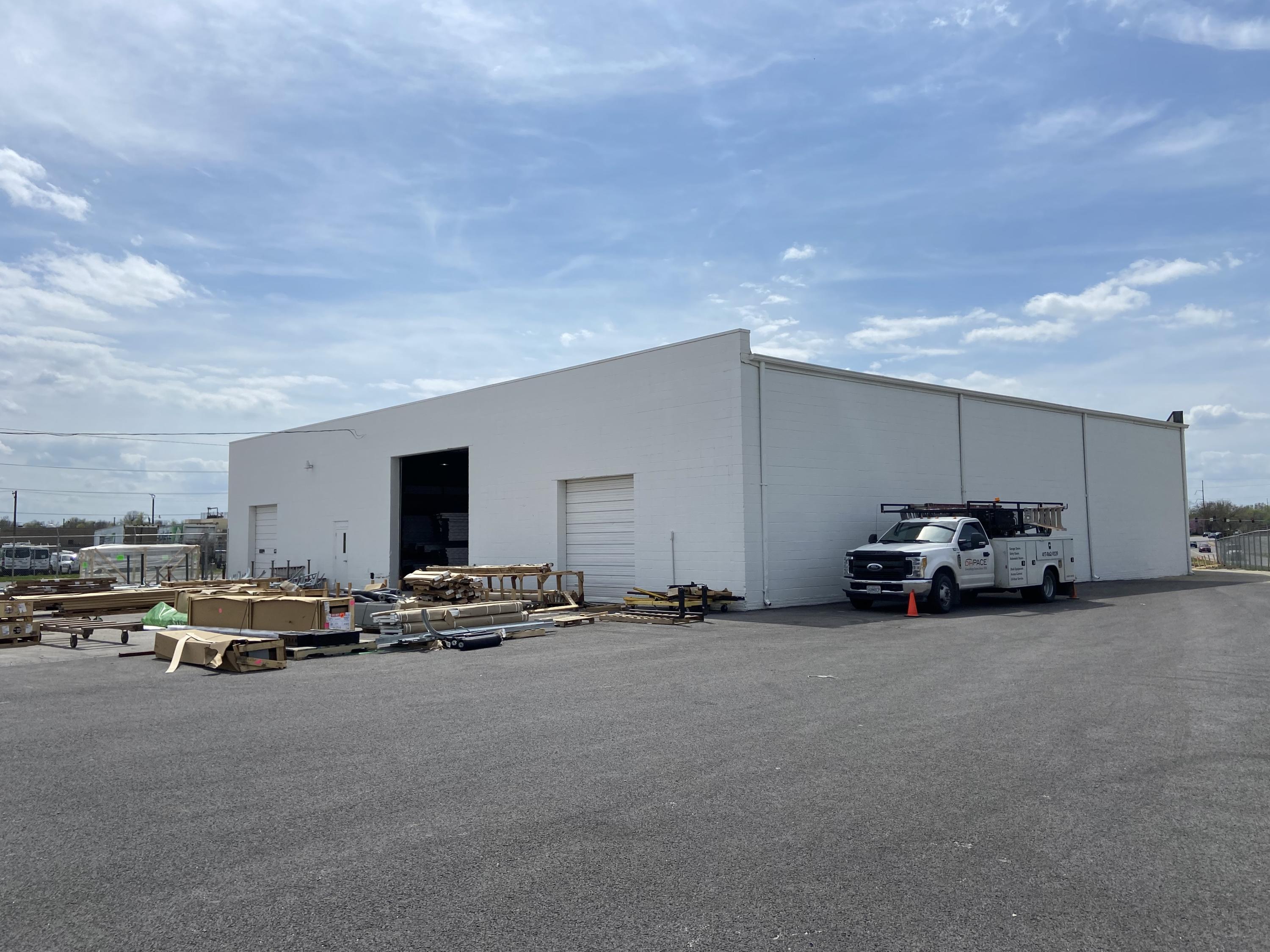 Inside - Commercial Sale
