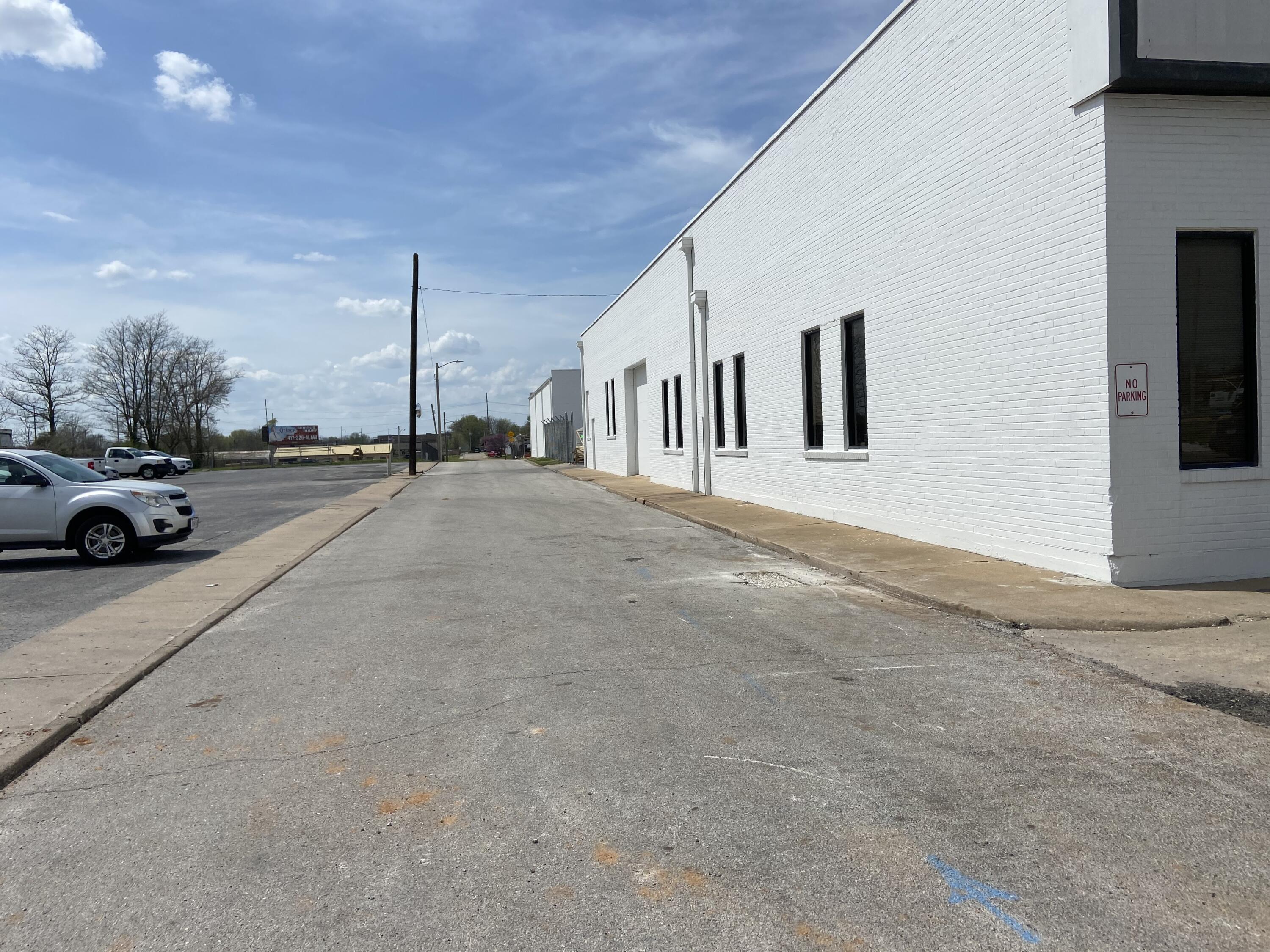 Inside - Commercial Sale