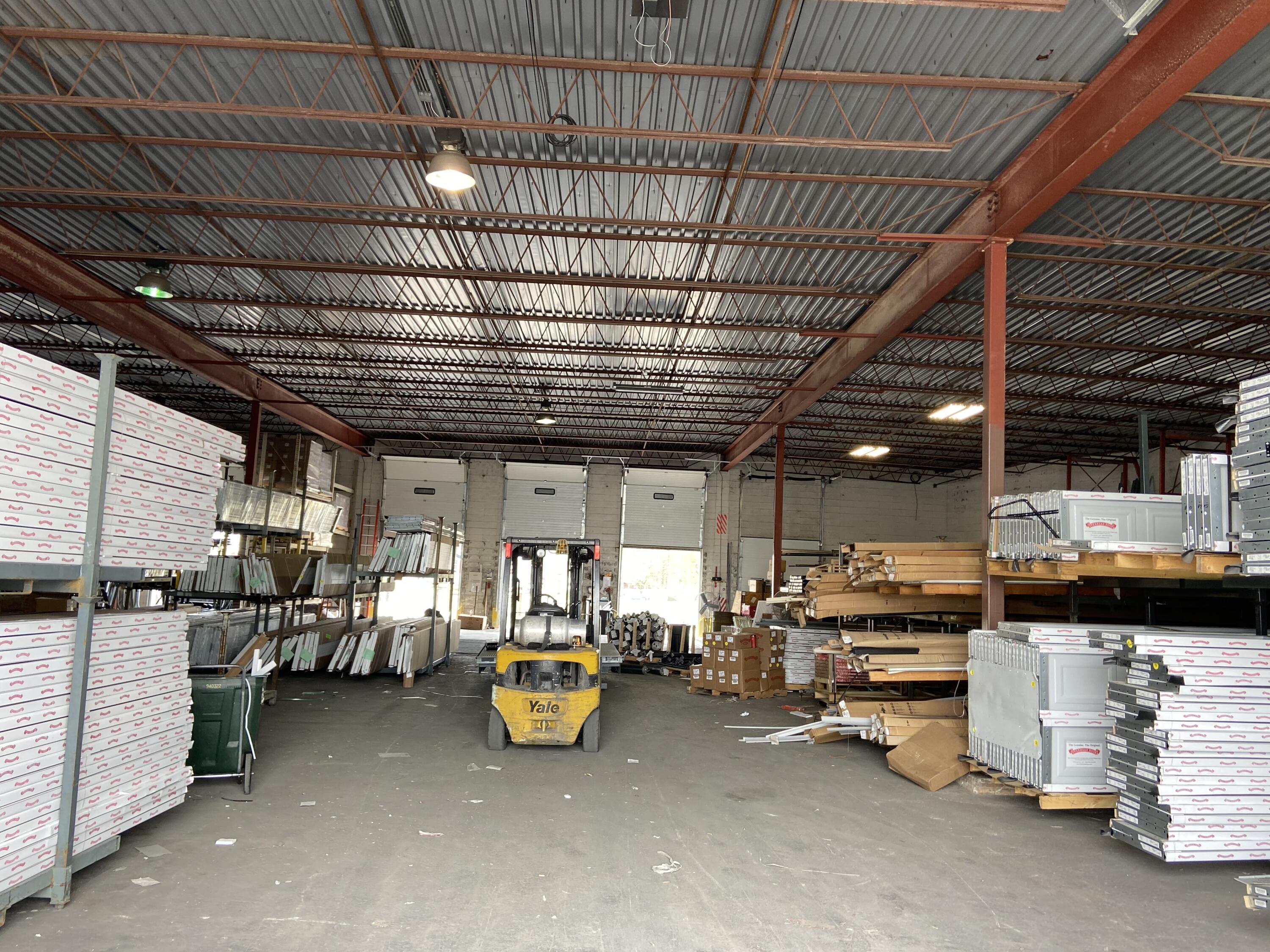 Inside - Commercial Sale