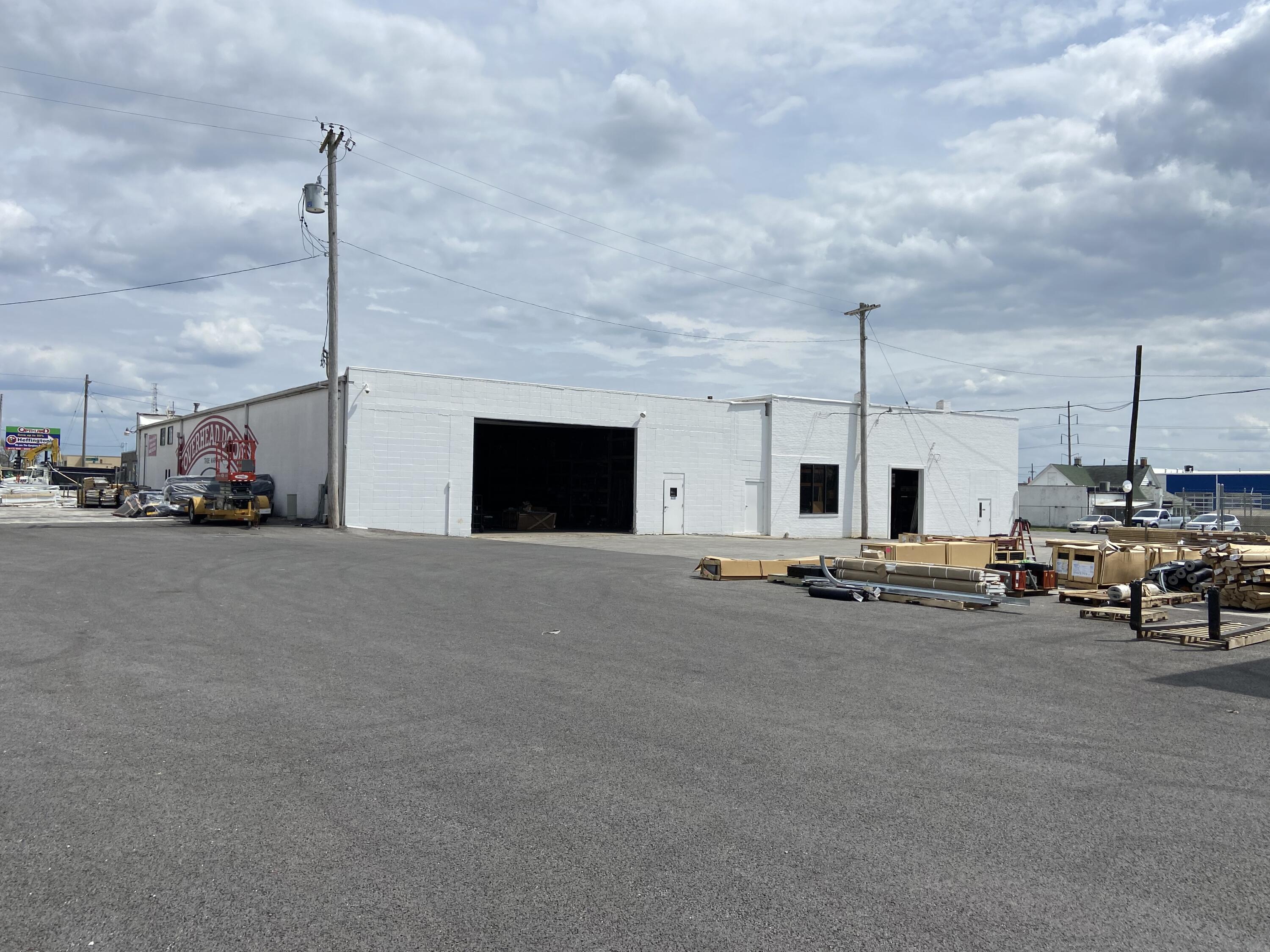 Inside - Commercial Sale