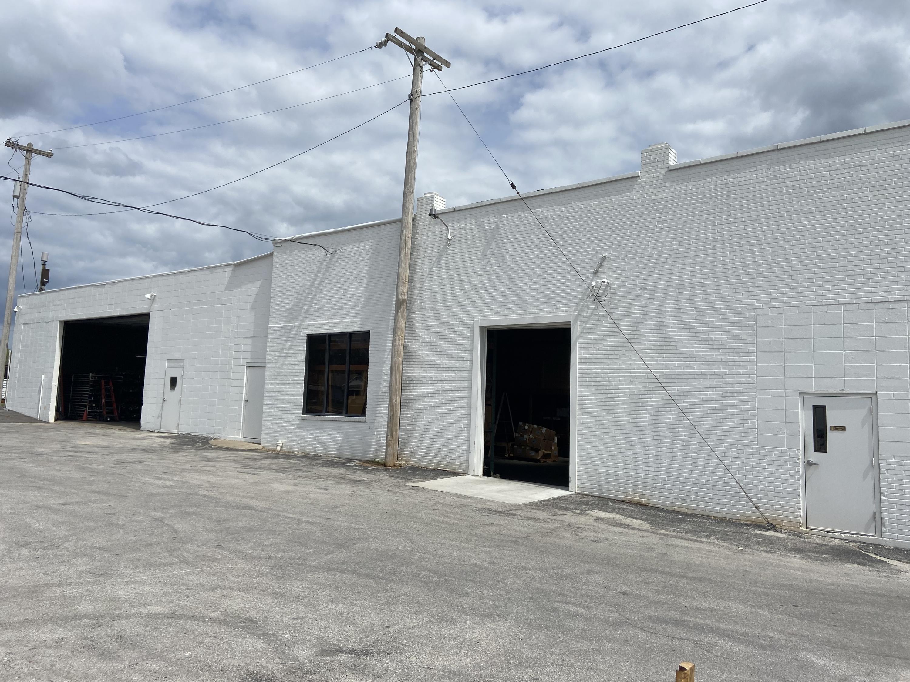 Inside - Commercial Sale