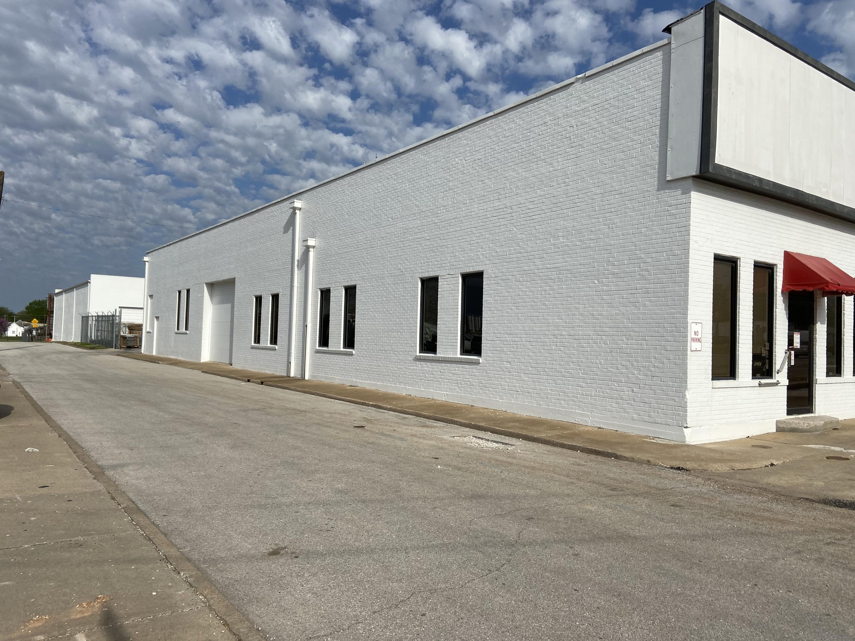 Inside - Commercial Sale