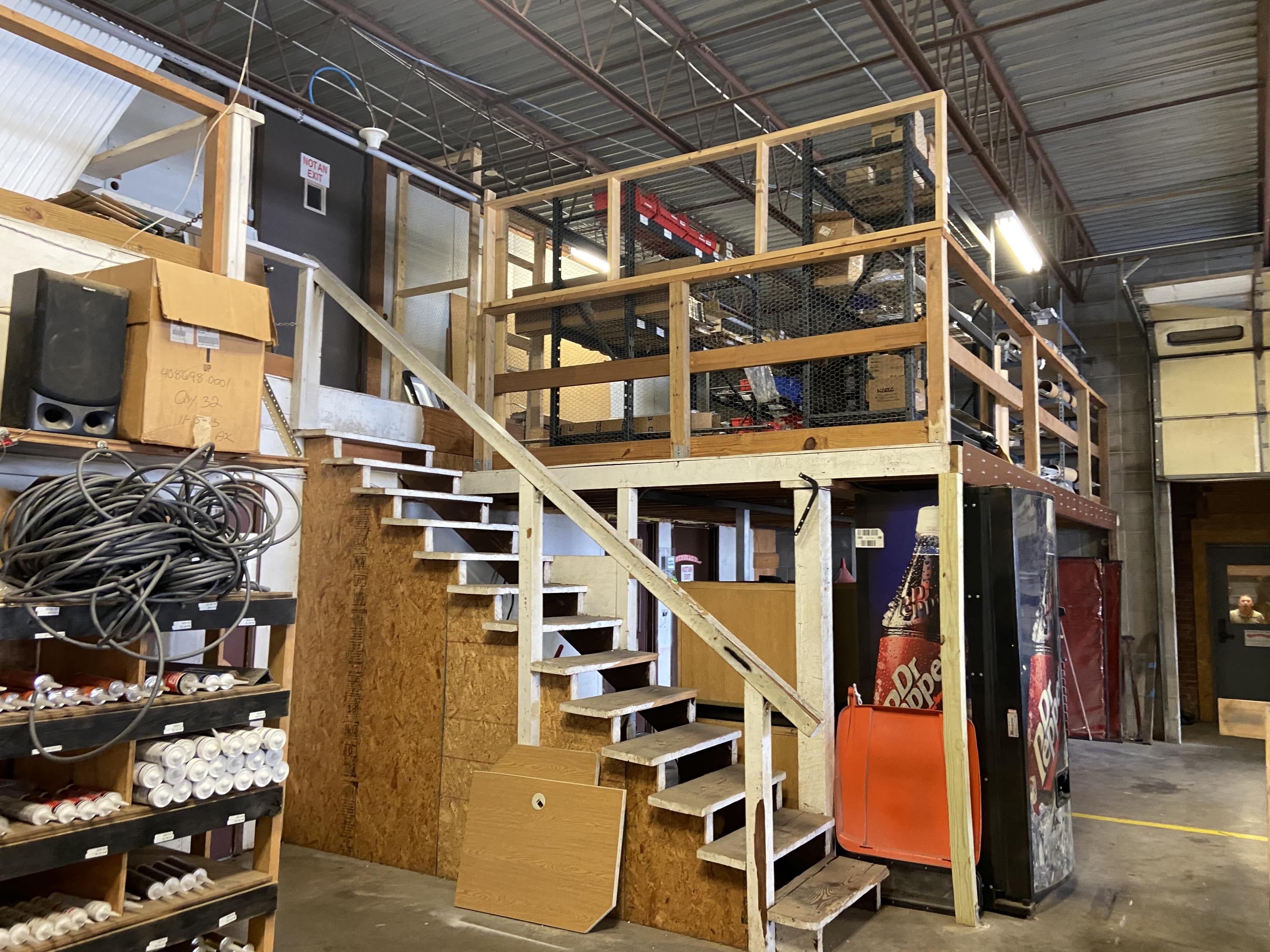 Inside - Commercial Sale