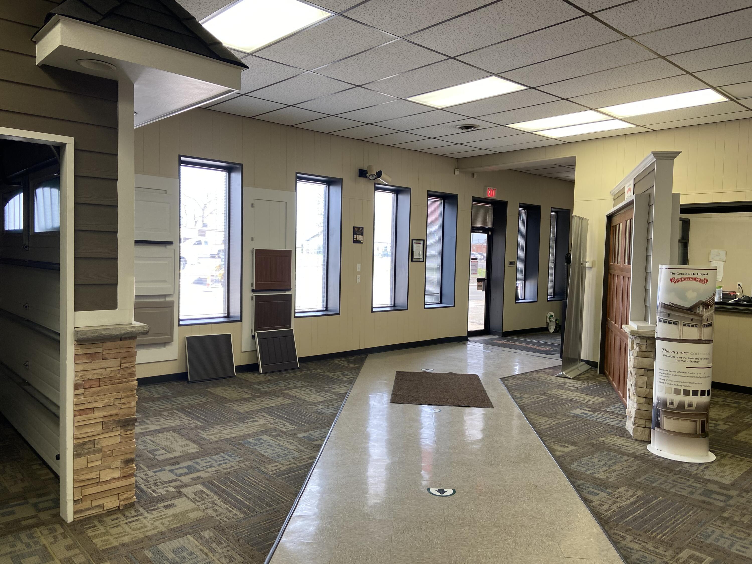 Inside - Commercial Sale