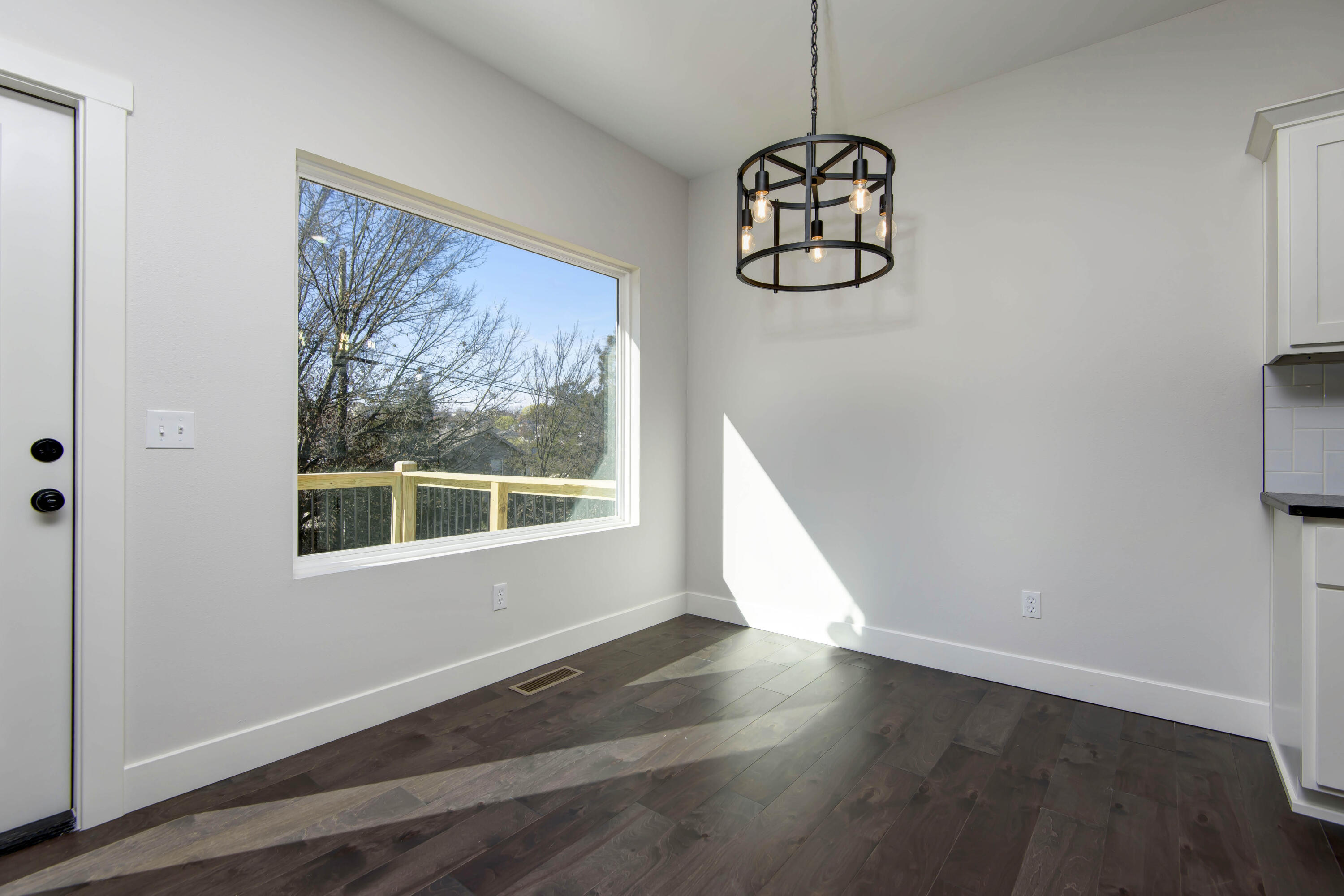 Woodcrest Est - Residential