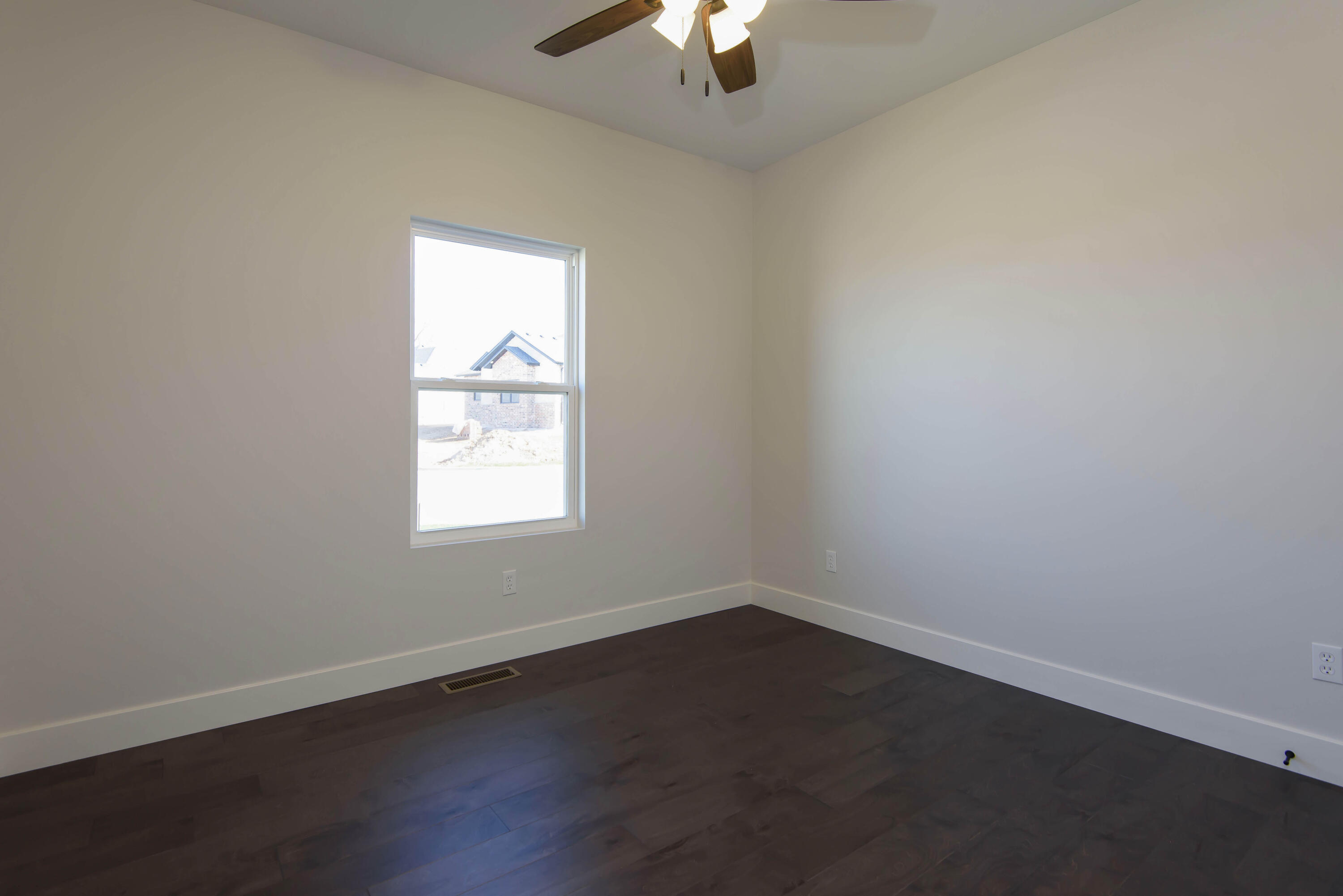 Woodcrest Est - Residential