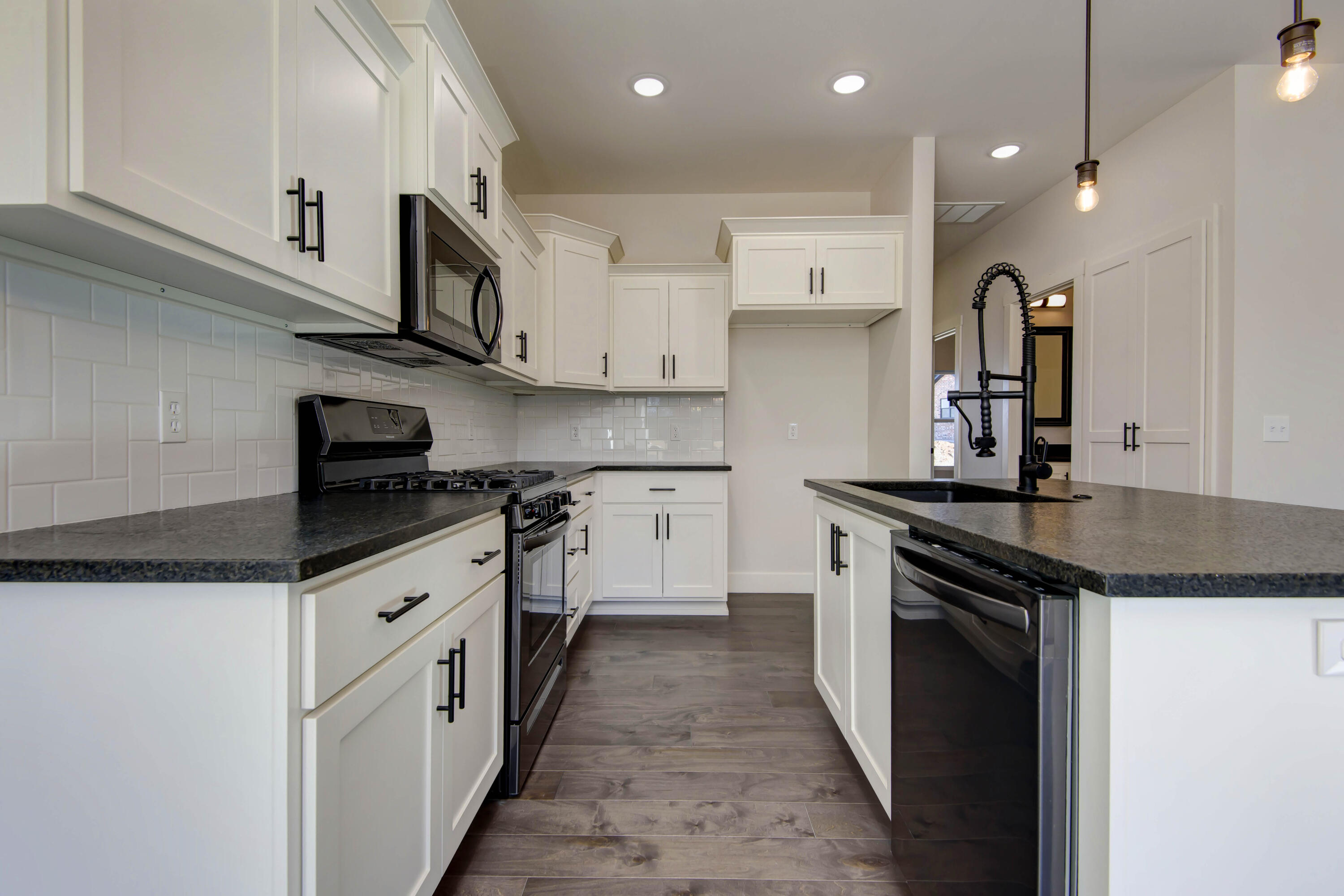 Woodcrest Est - Residential
