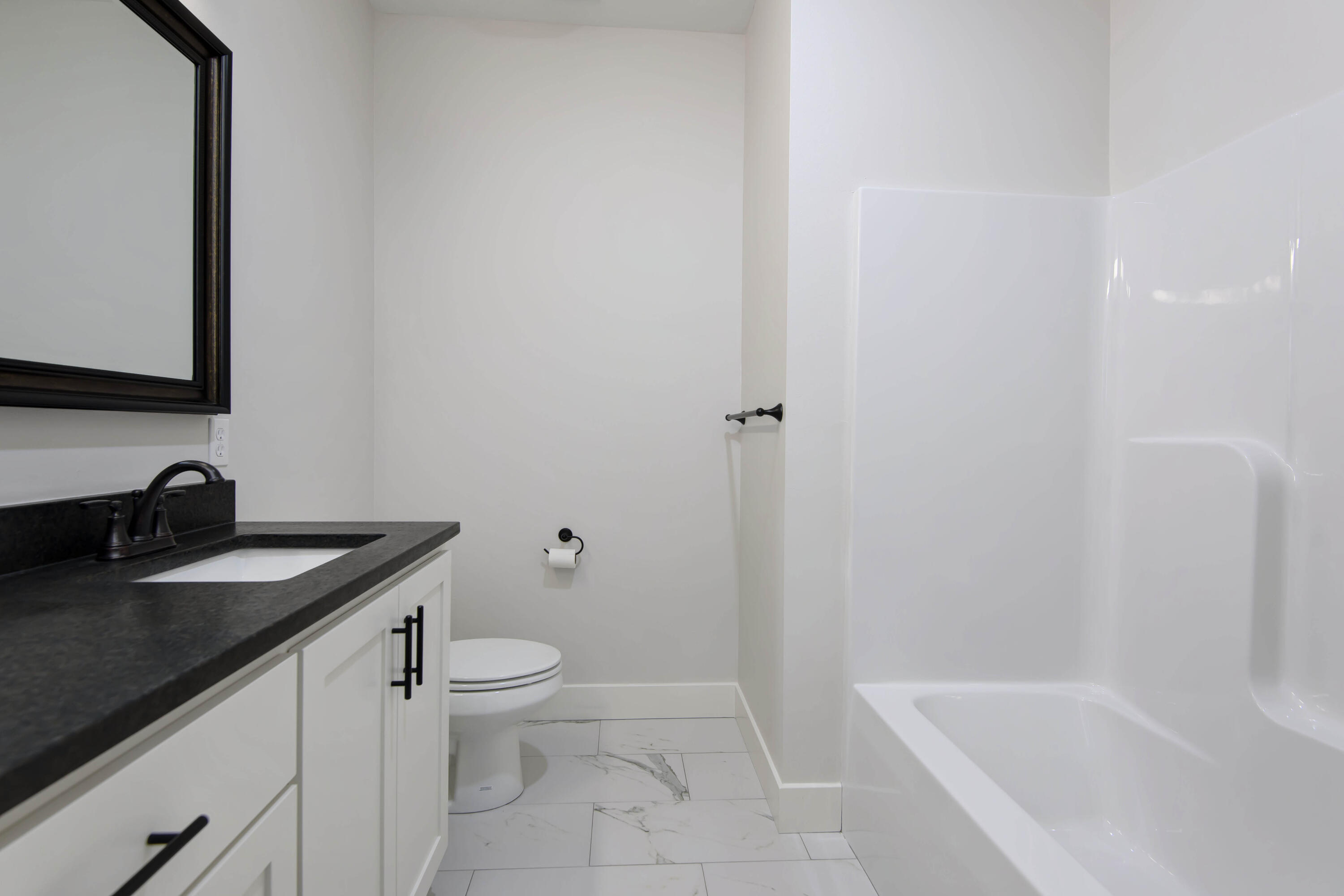 Woodcrest Est - Residential
