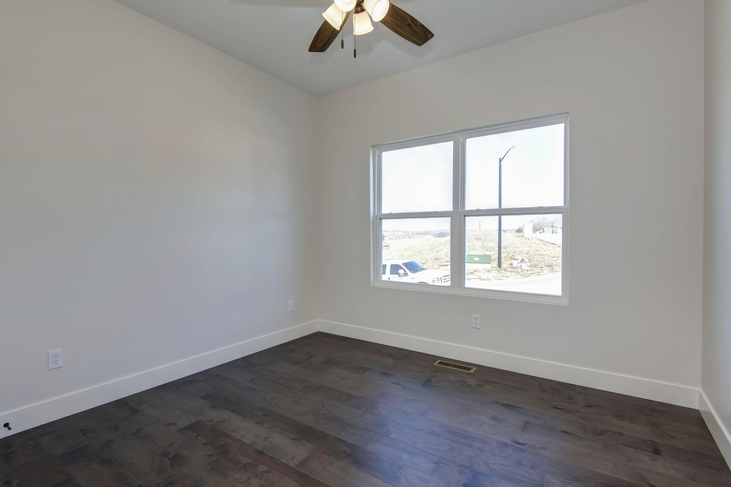 Woodcrest Est - Residential