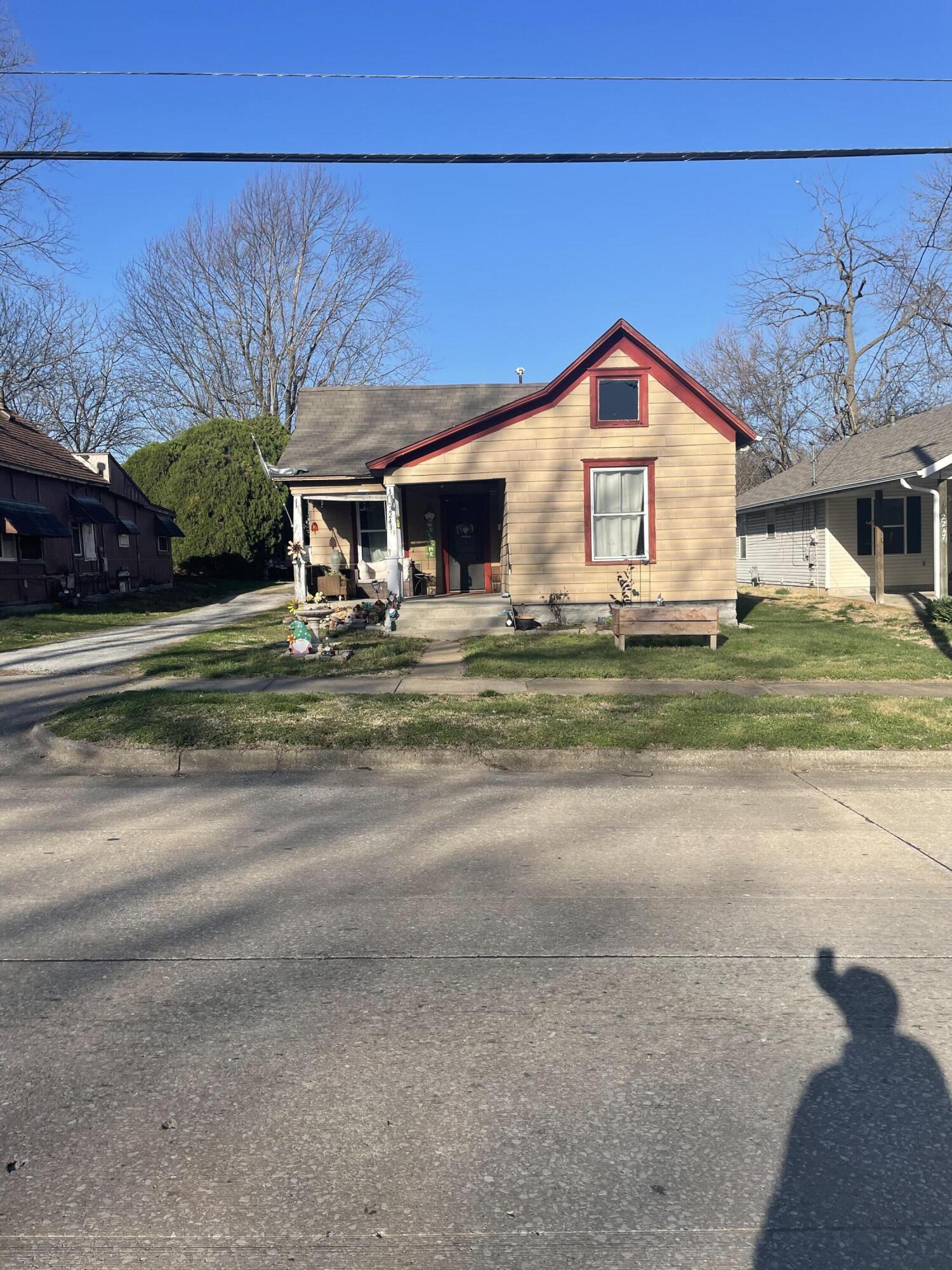 Dutton Place - Residential