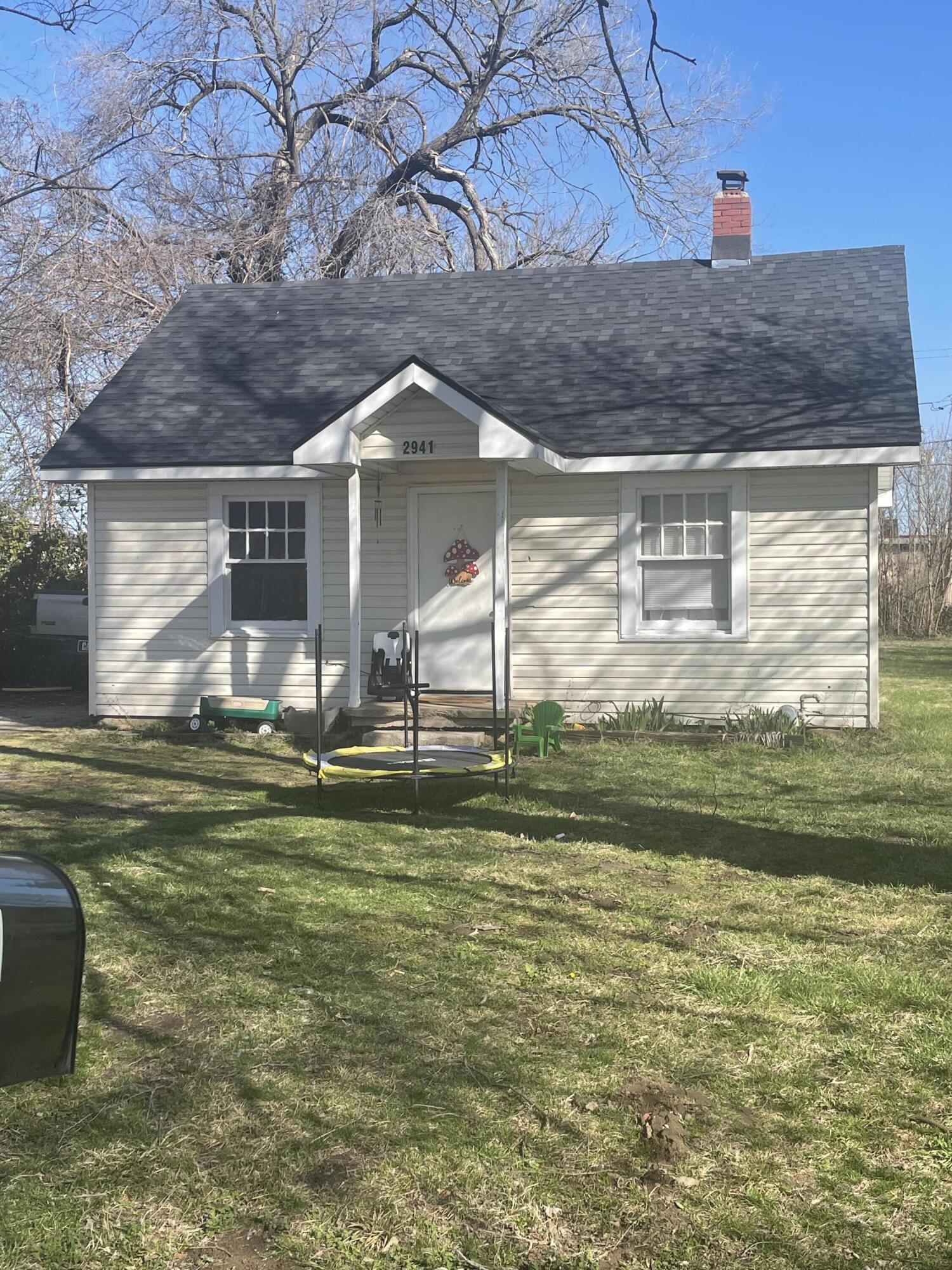 Dutton Place - Residential