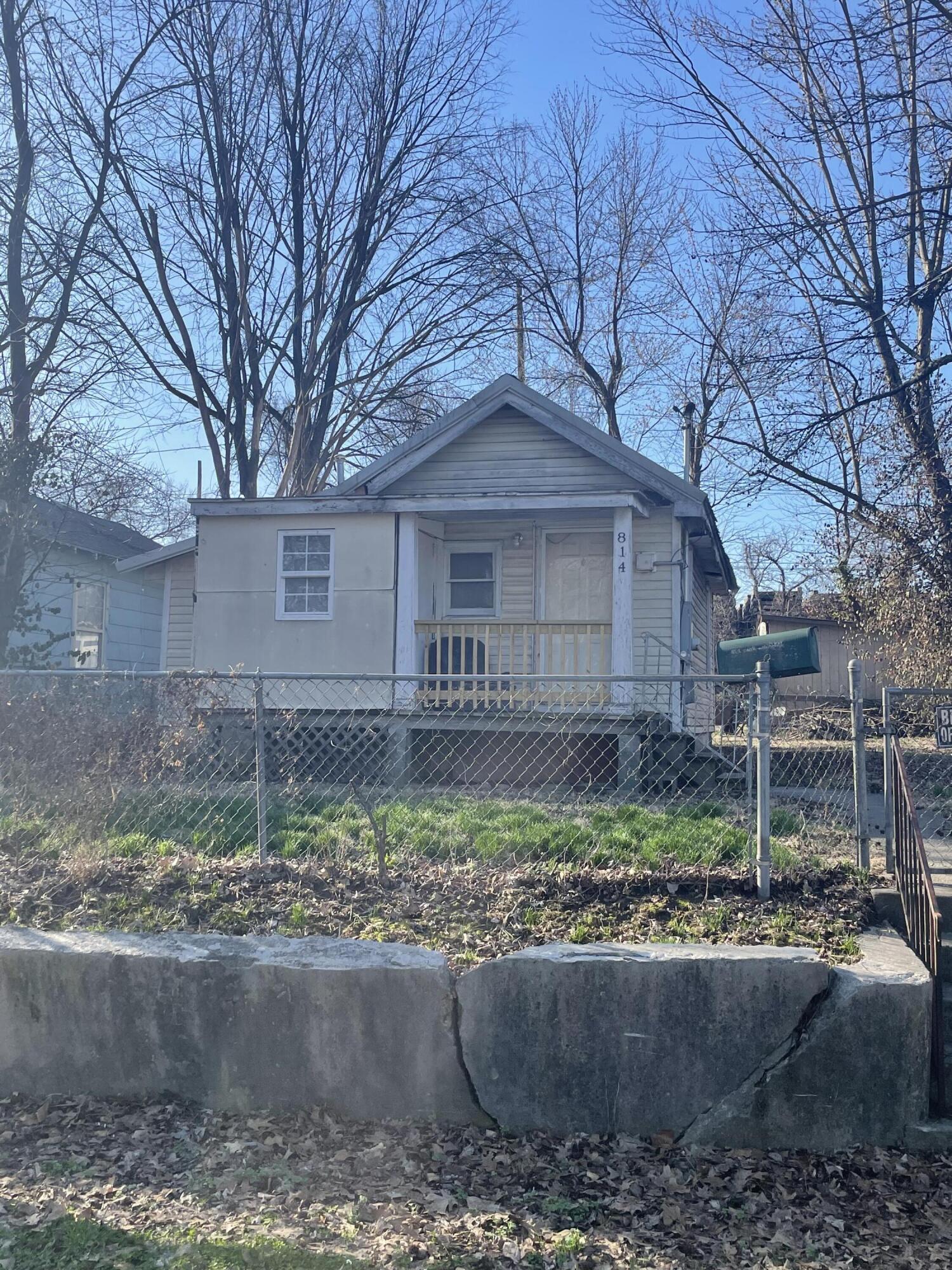 Dutton Place - Residential