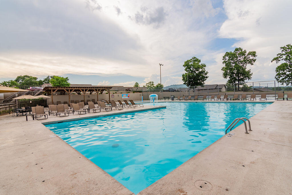 Pointe Royale Condos - Residential