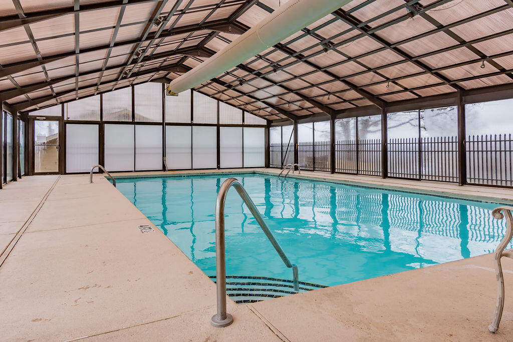 Pointe Royale Condos - Residential