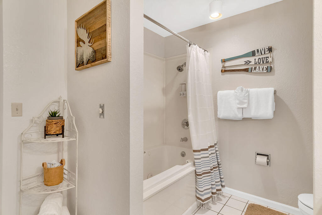 Pointe Royale Condos - Residential