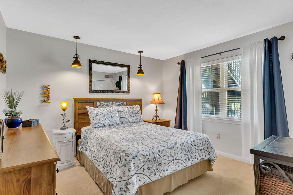 Pointe Royale Condos - Residential