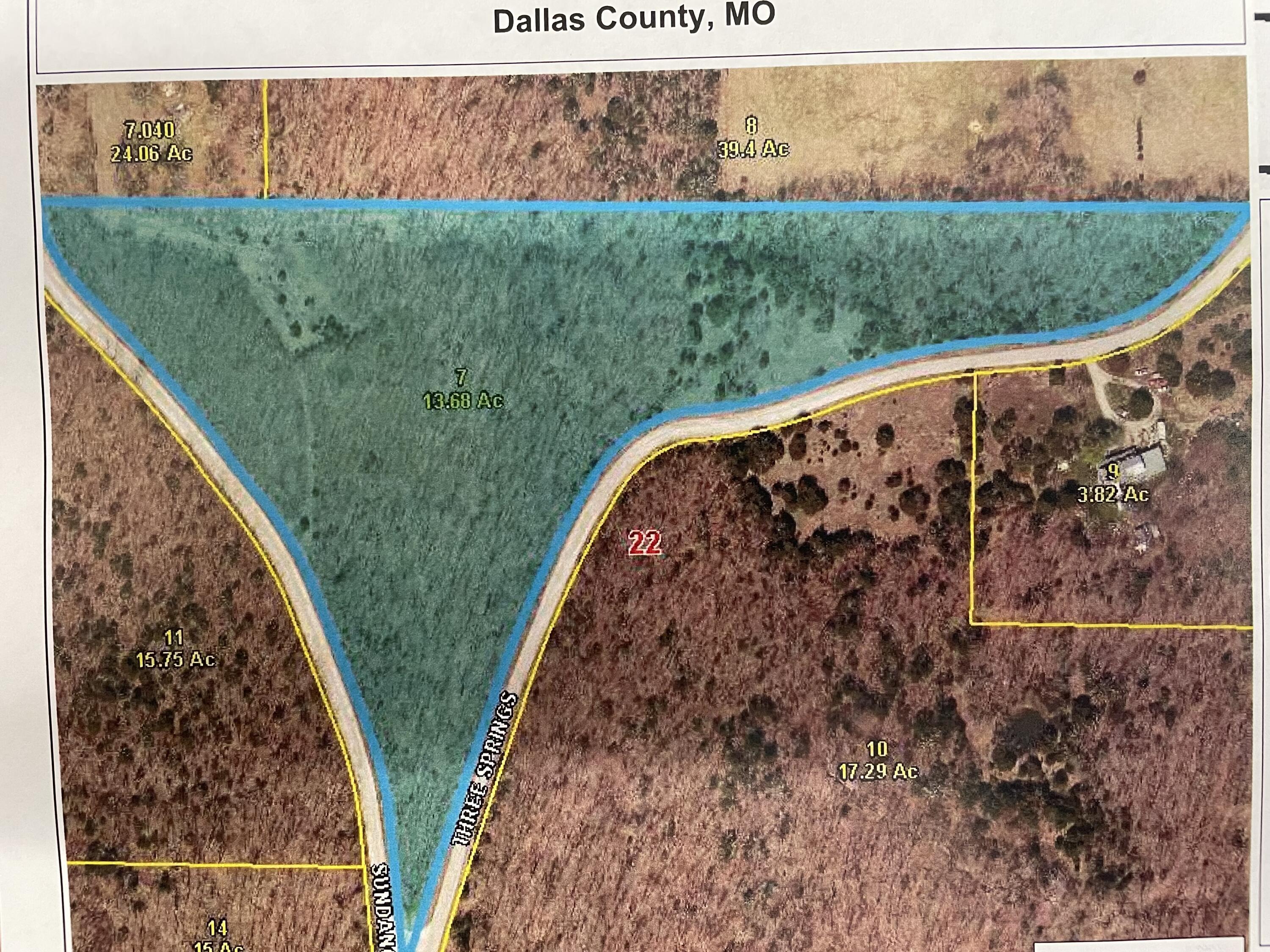 Nice 13.68 +/- acres in Dallas County lots of wildlife. Well and electricity on site. Bring you building plans. This could just be what you are looking for.