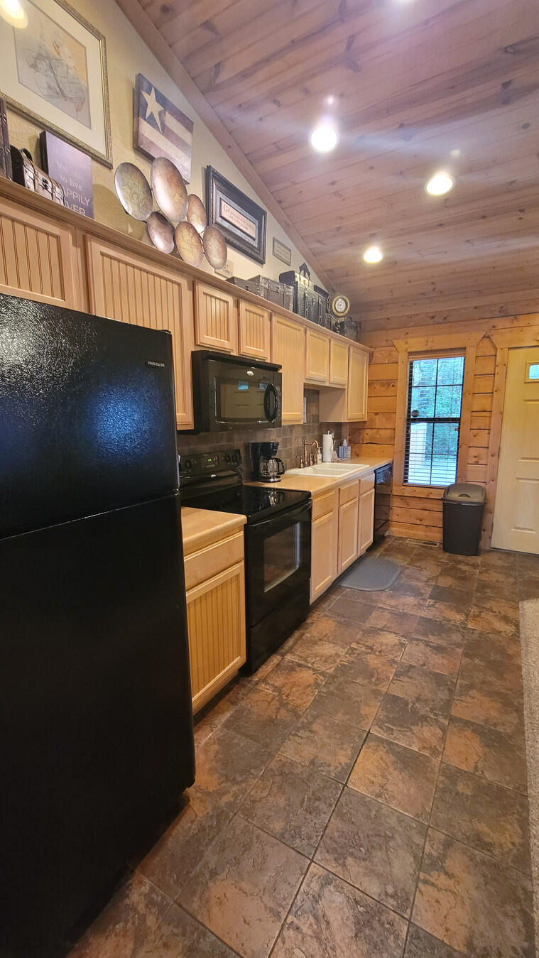 The Cabins at Grand Mountain - Residential